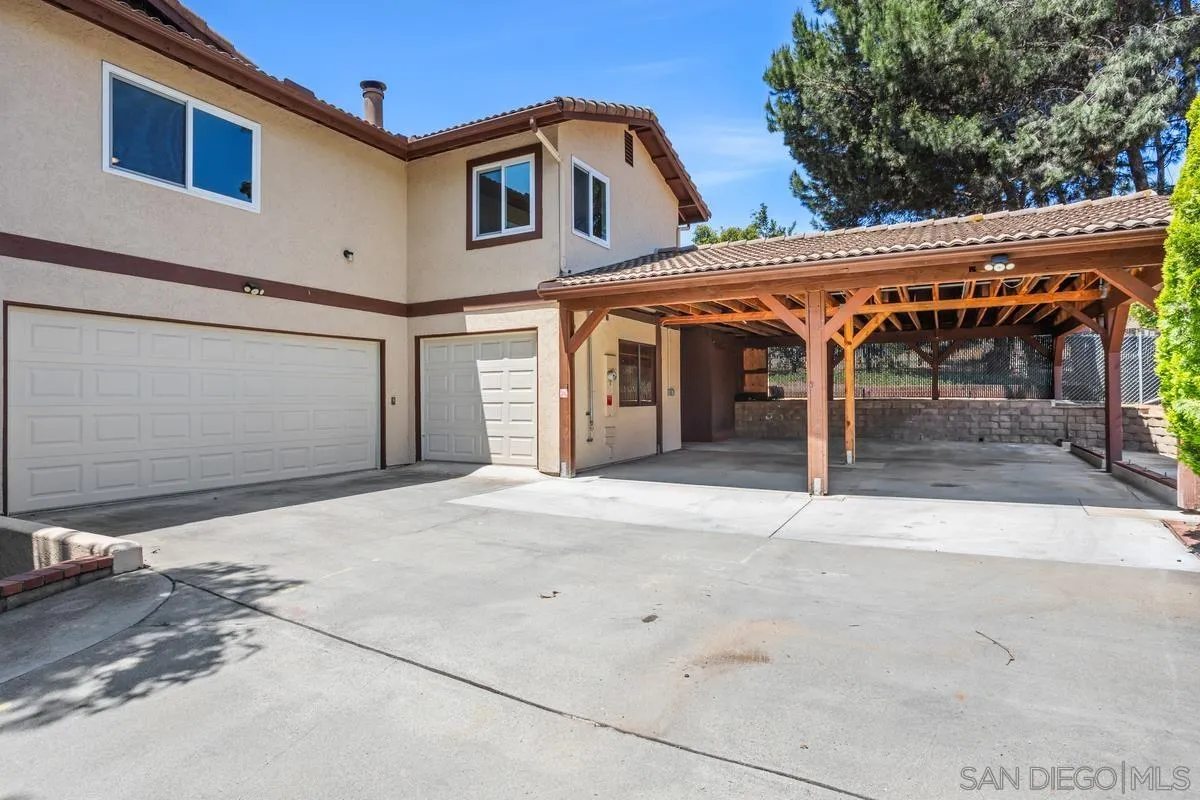 14210 Tierra Bonita Road, Poway