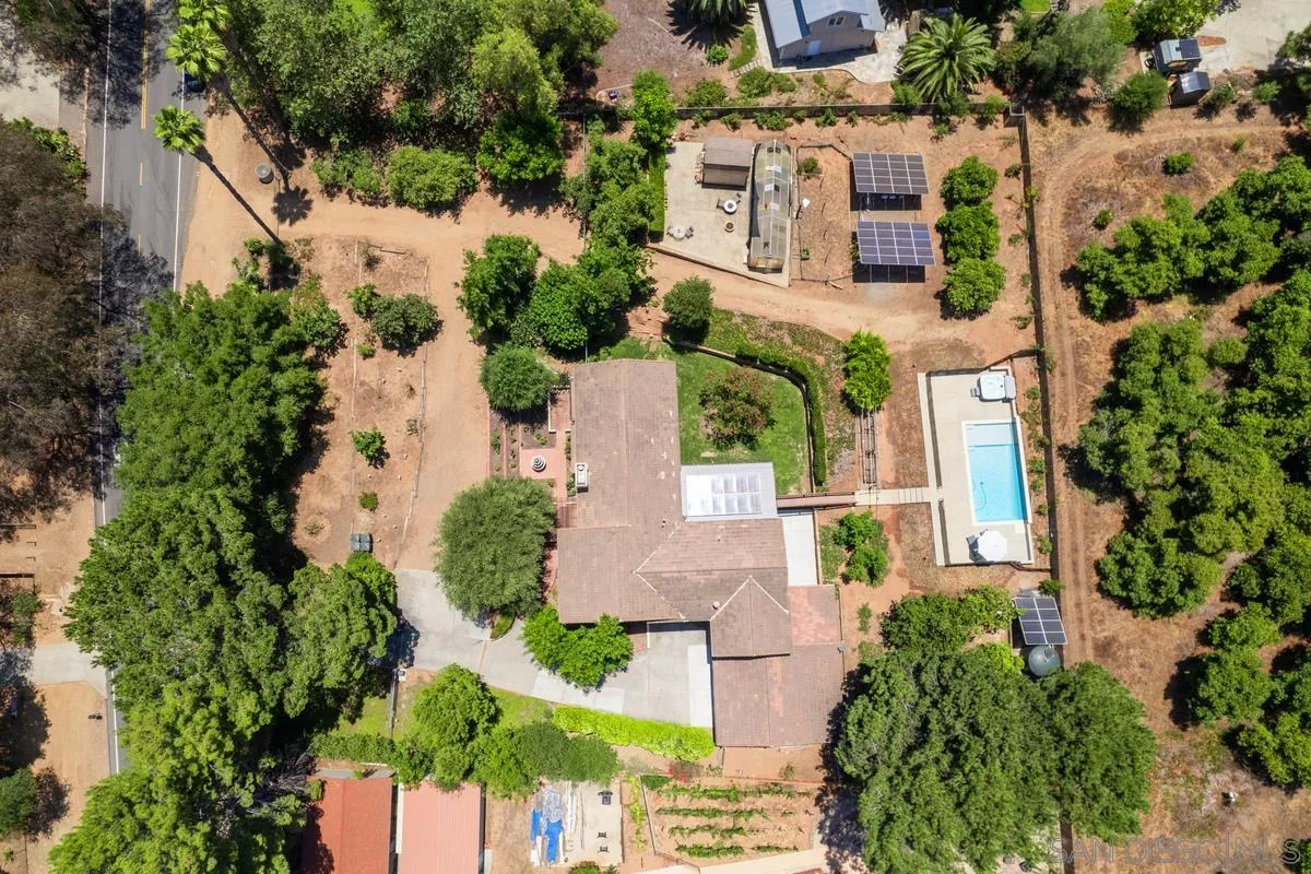 14210 Tierra Bonita Road, Poway