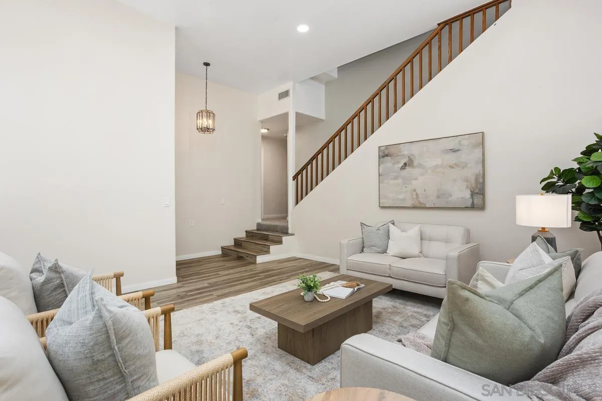 14210 Tierra Bonita Road, Poway