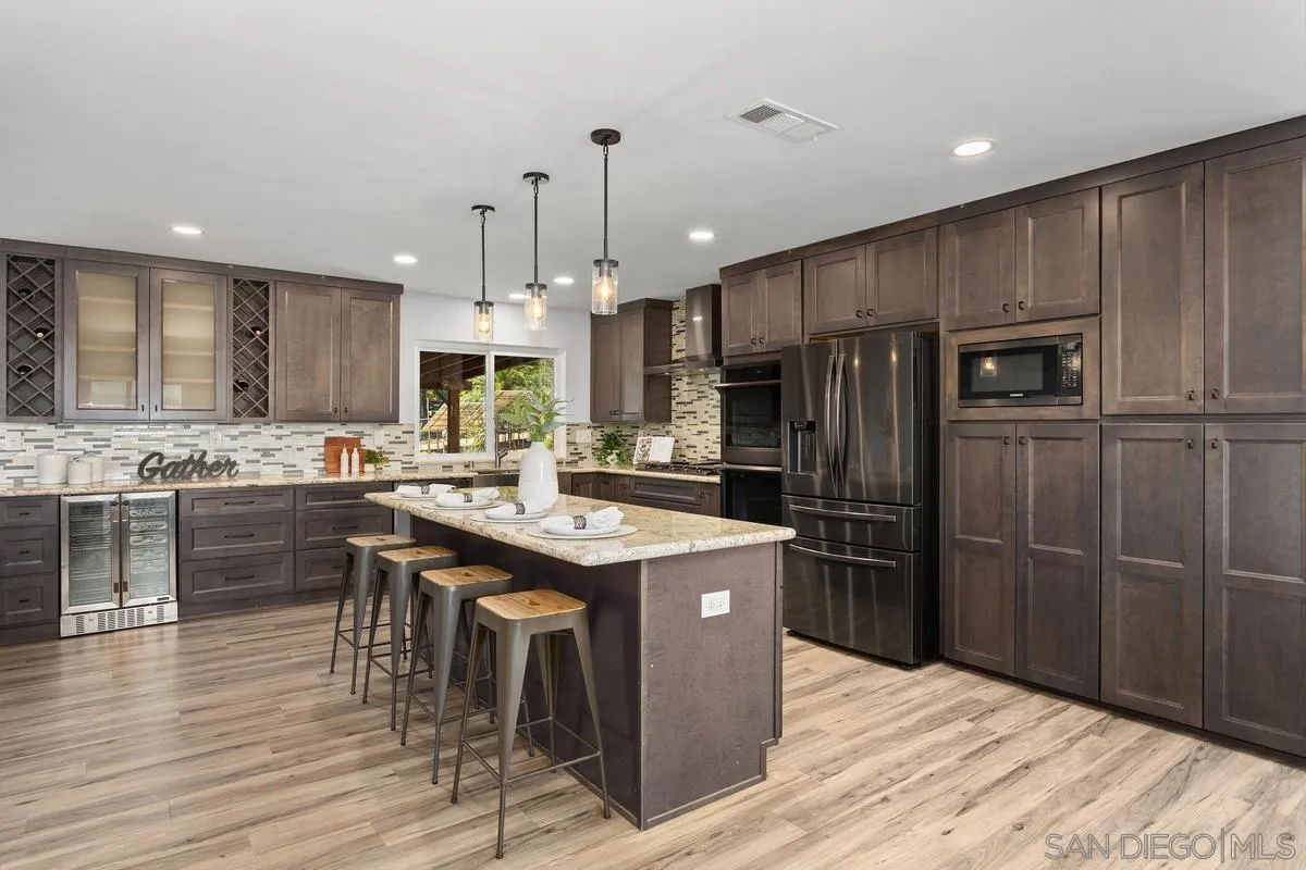 14210 Tierra Bonita Road, Poway