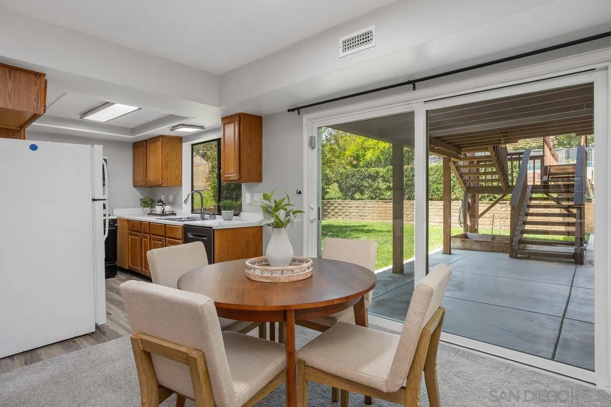 14210 Tierra Bonita Road, Poway