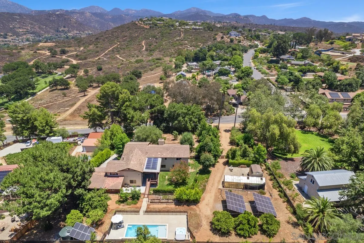 14210 Tierra Bonita Road, Poway