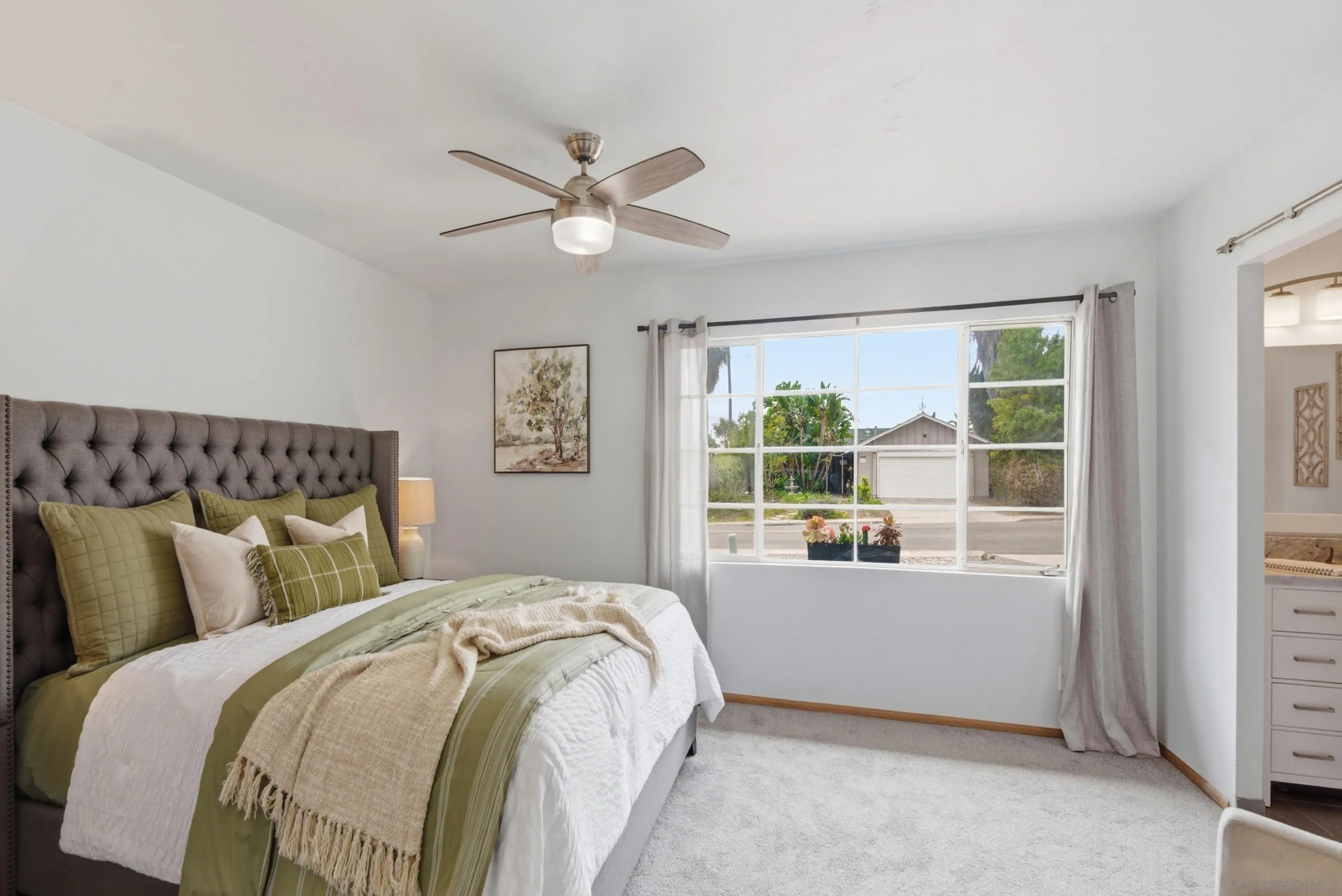 13011 Avenida Grande