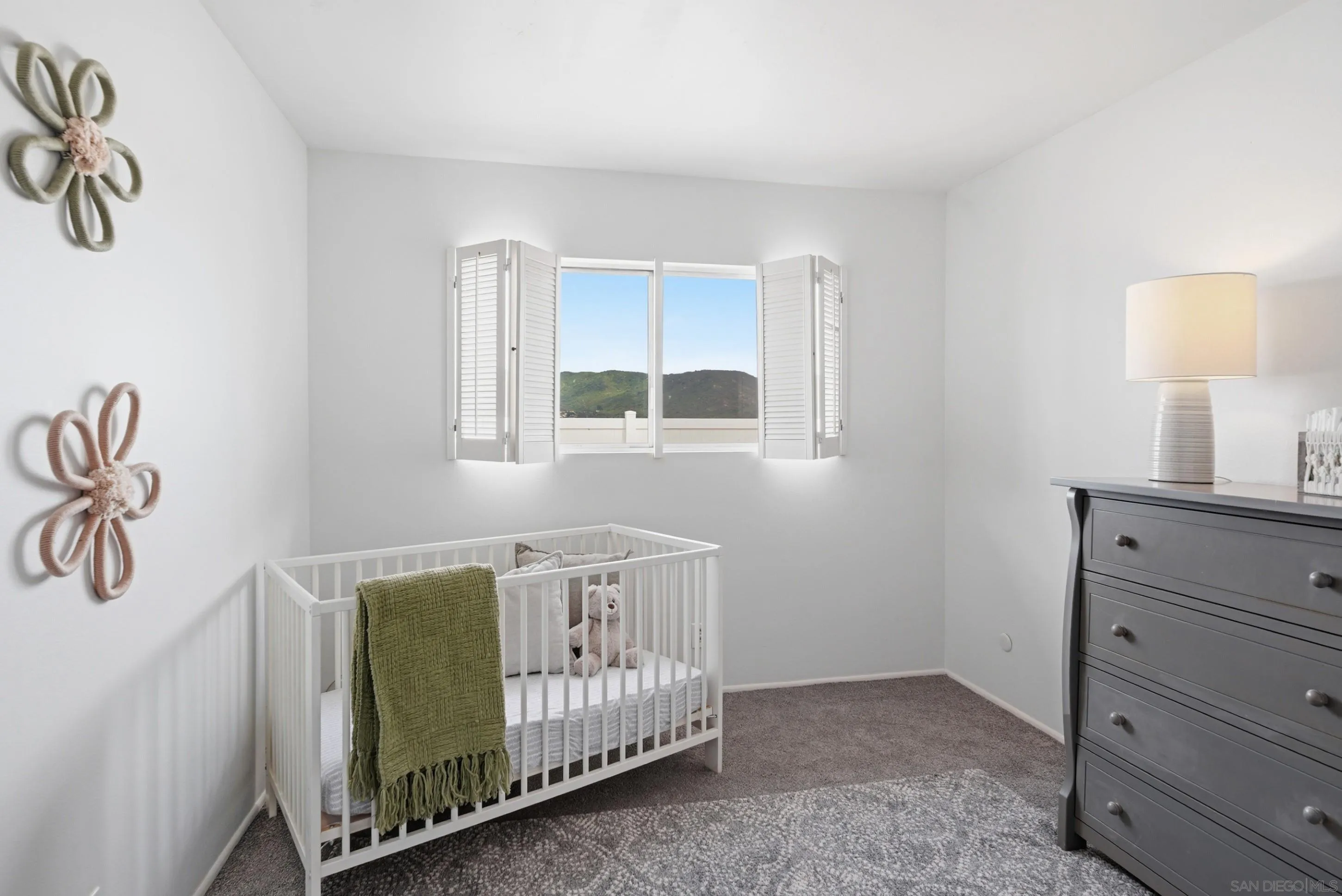 13011 Avenida Grande