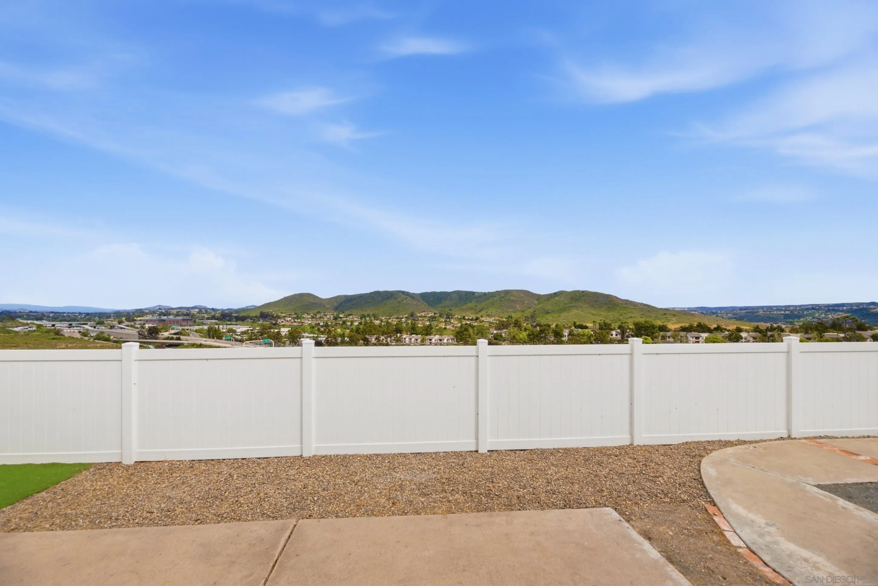 13011 Avenida Grande