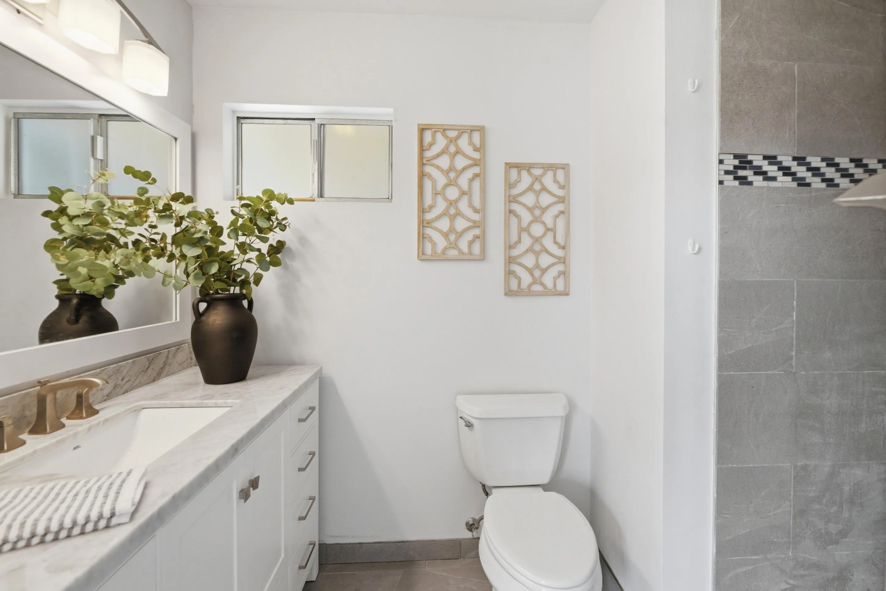 13011 Avenida Grande