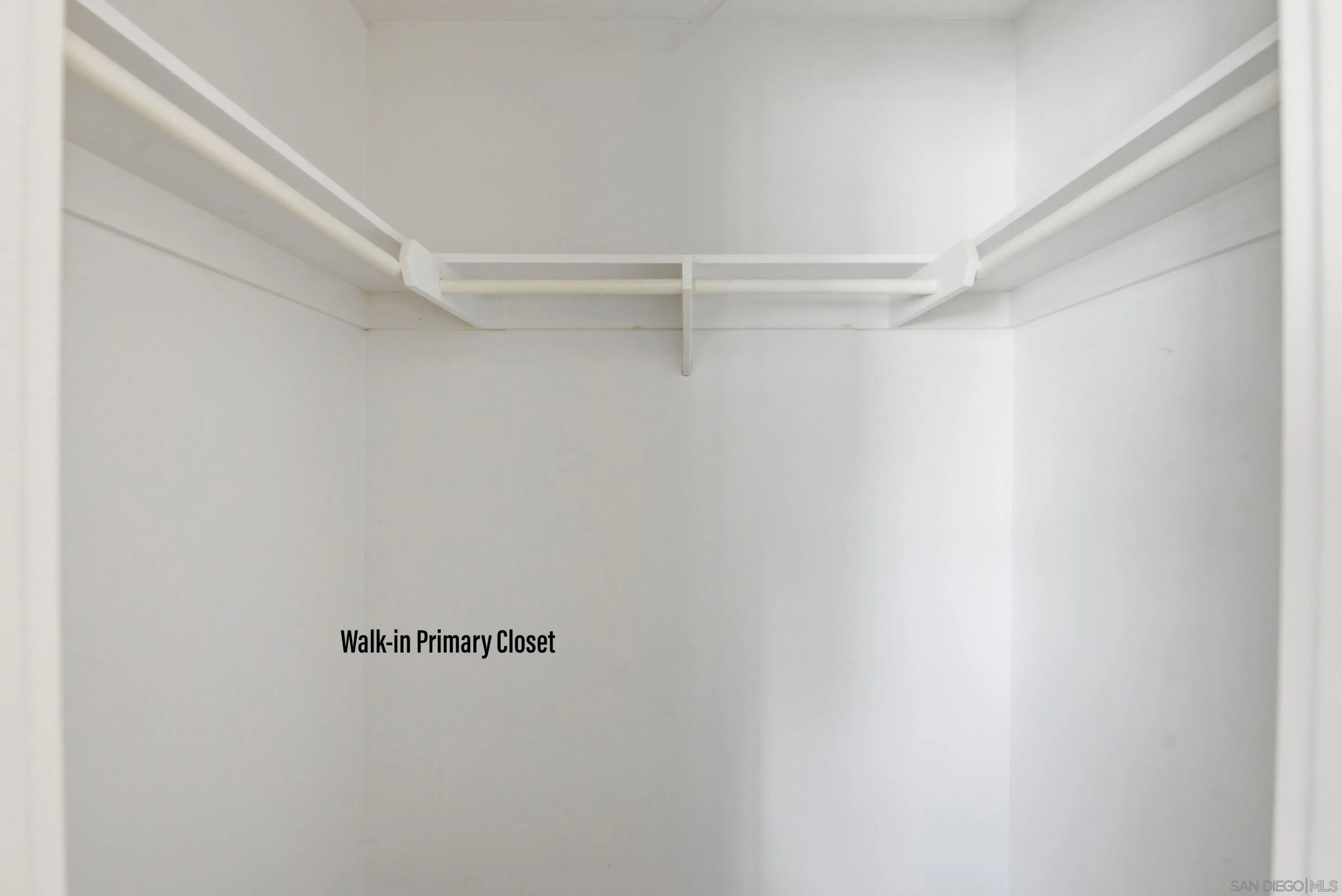 13011 Avenida Grande