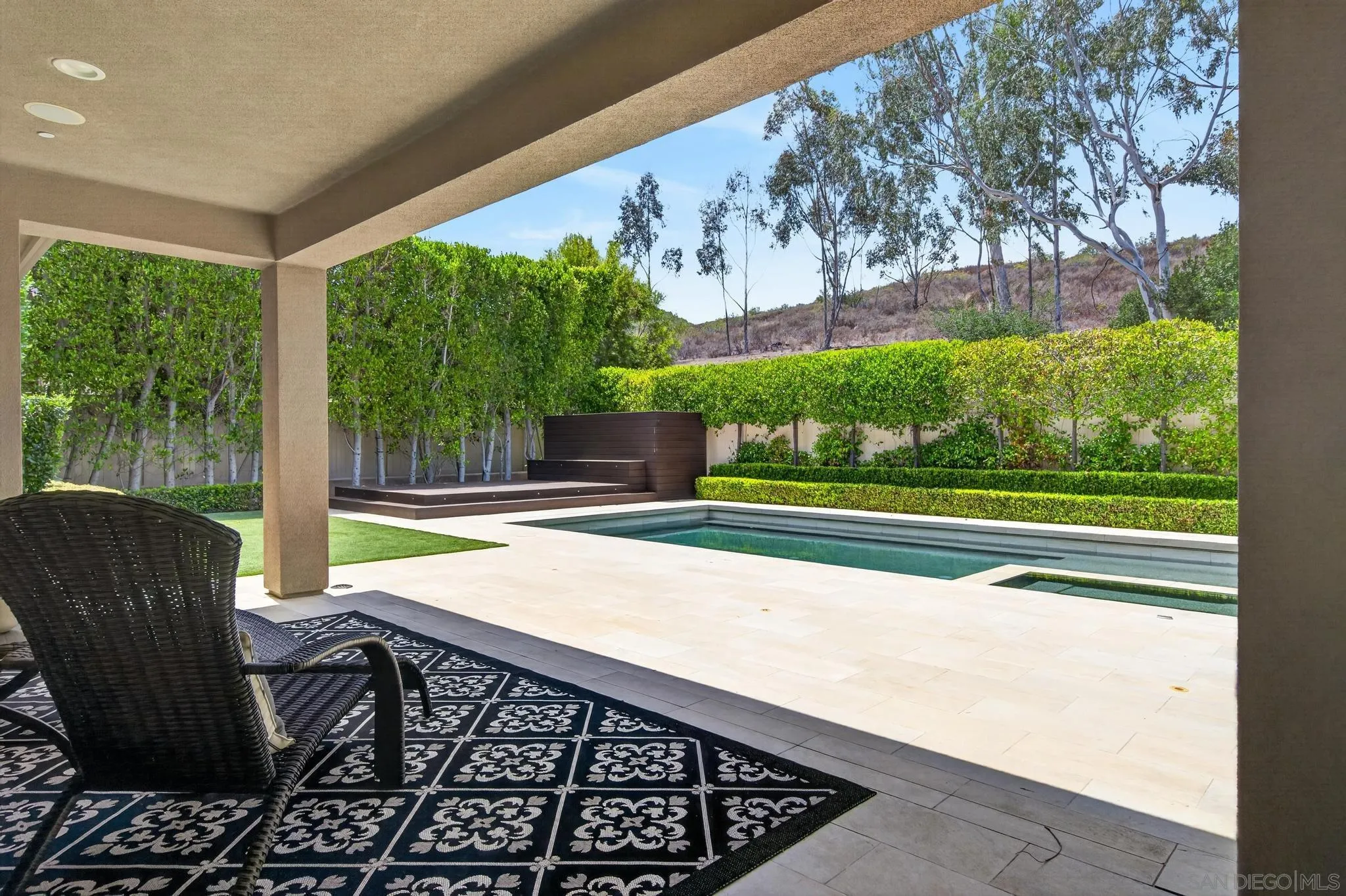 17576 Ralphs Ranch
