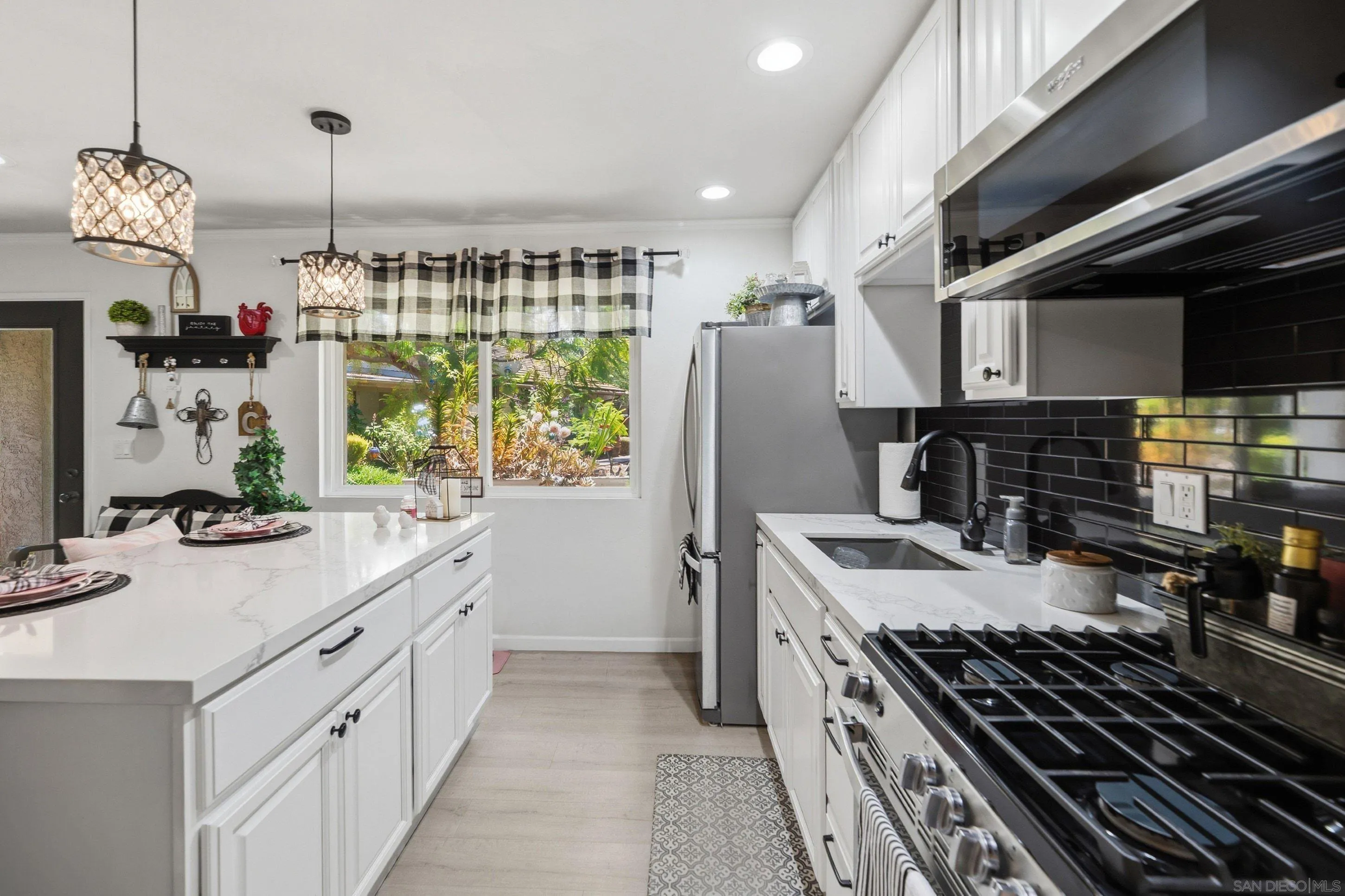 13126 Silver Saddle Ln