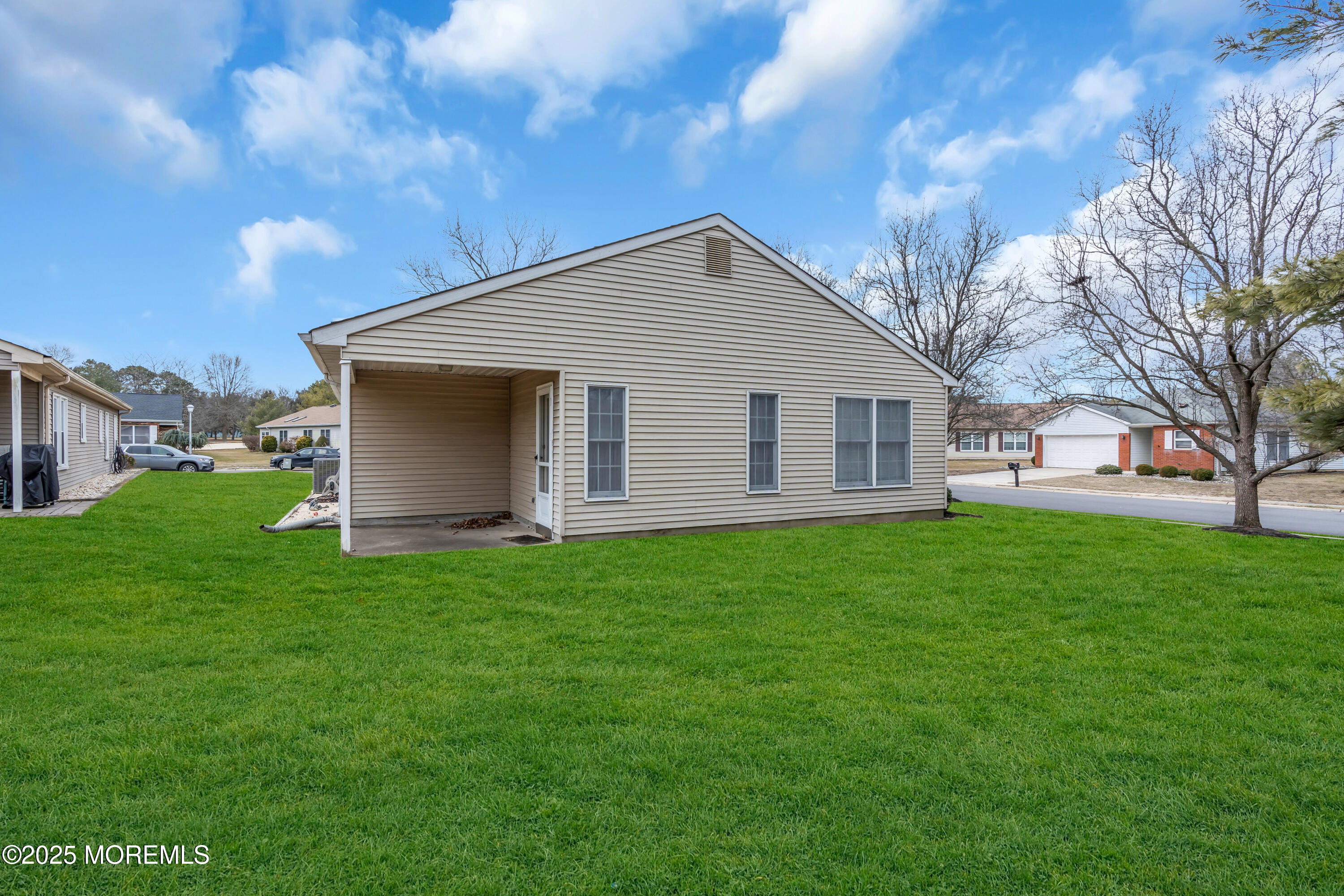 1480 Essex Court