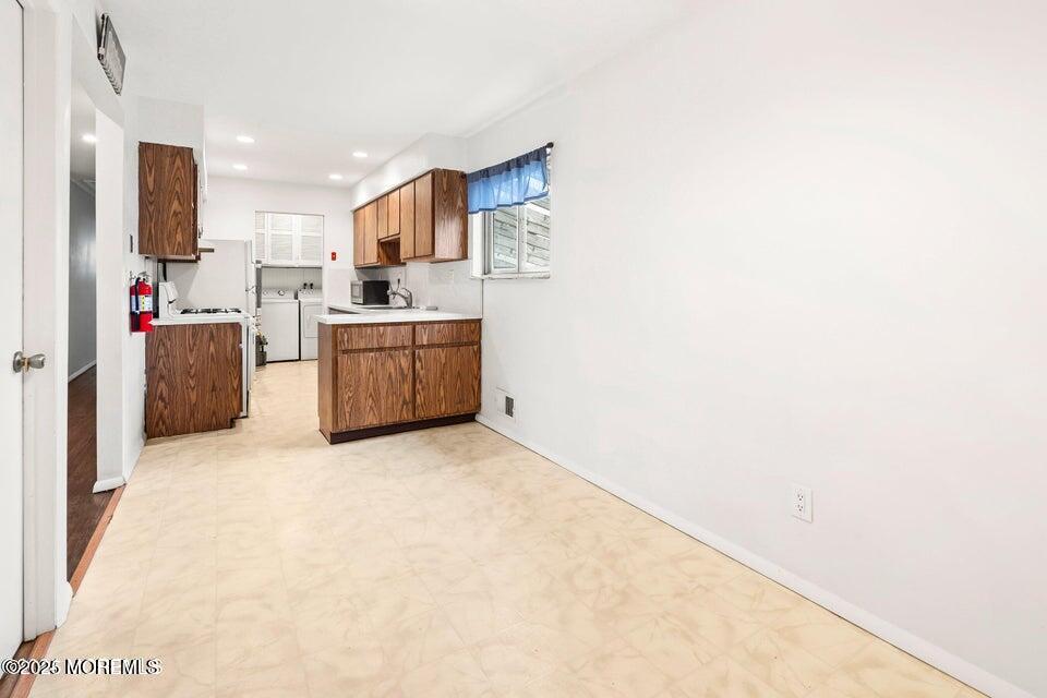 321 Lockheed Road