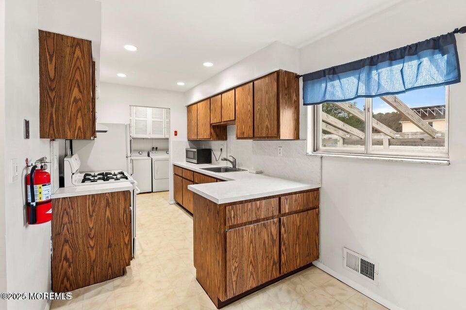 321 Lockheed Road