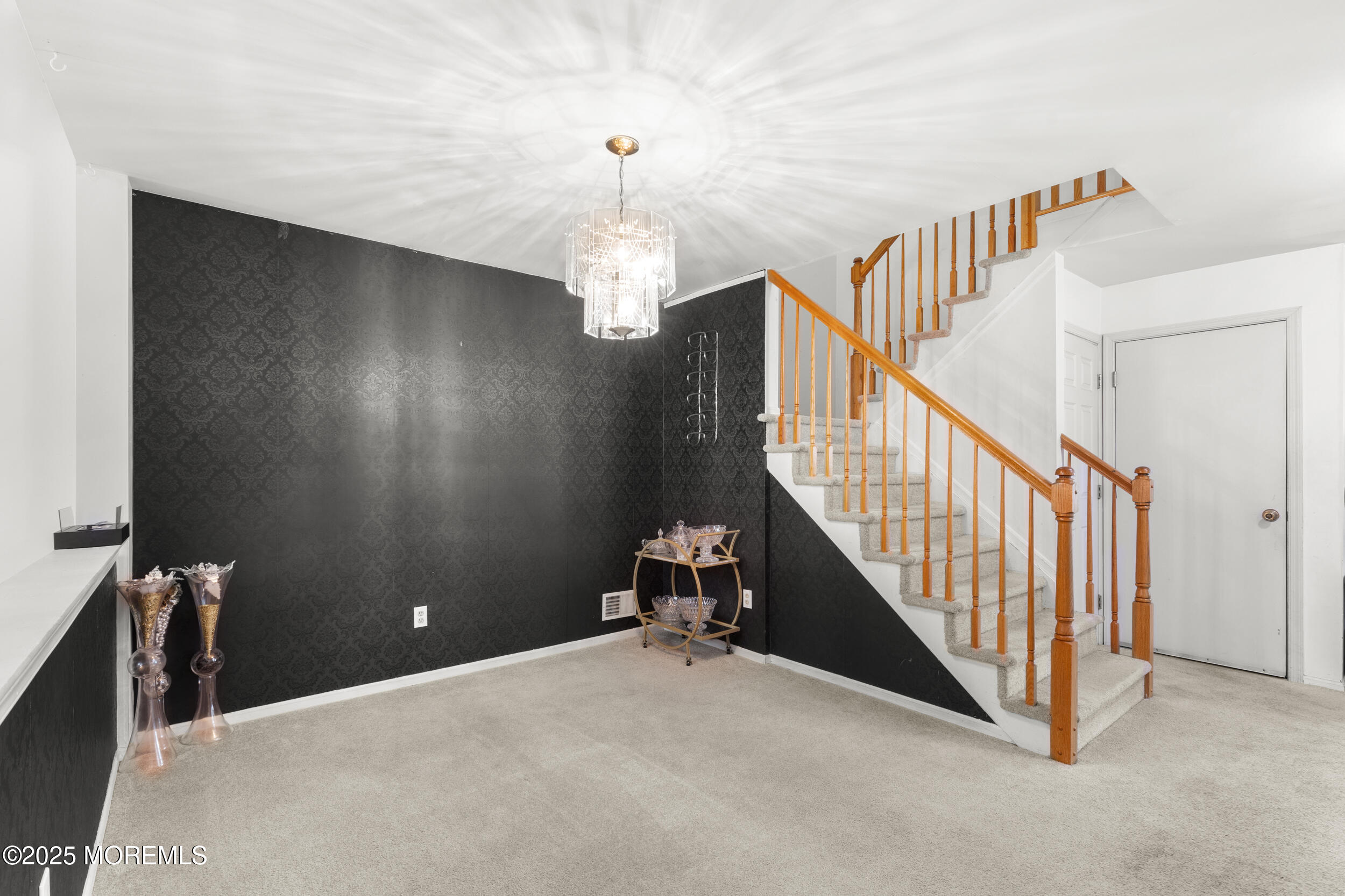 1604 Aqueduct Court
