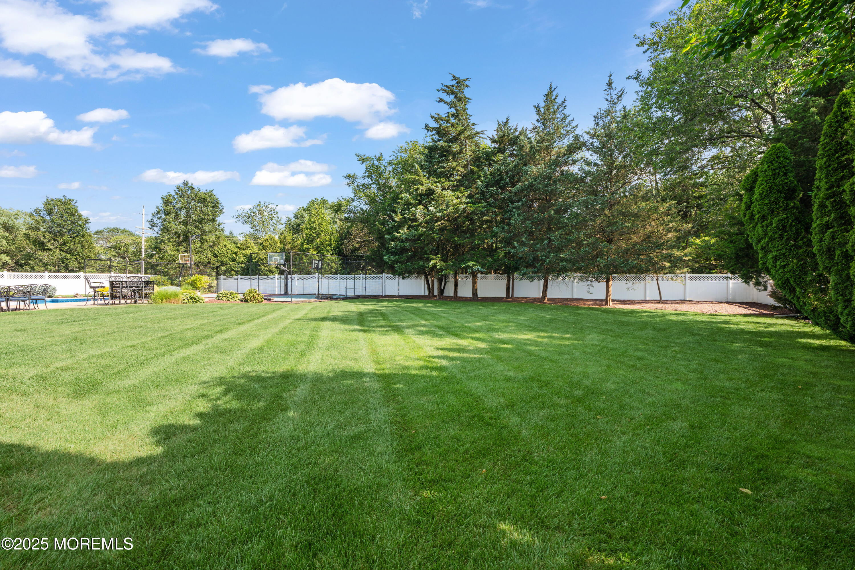 120 Newington Lane