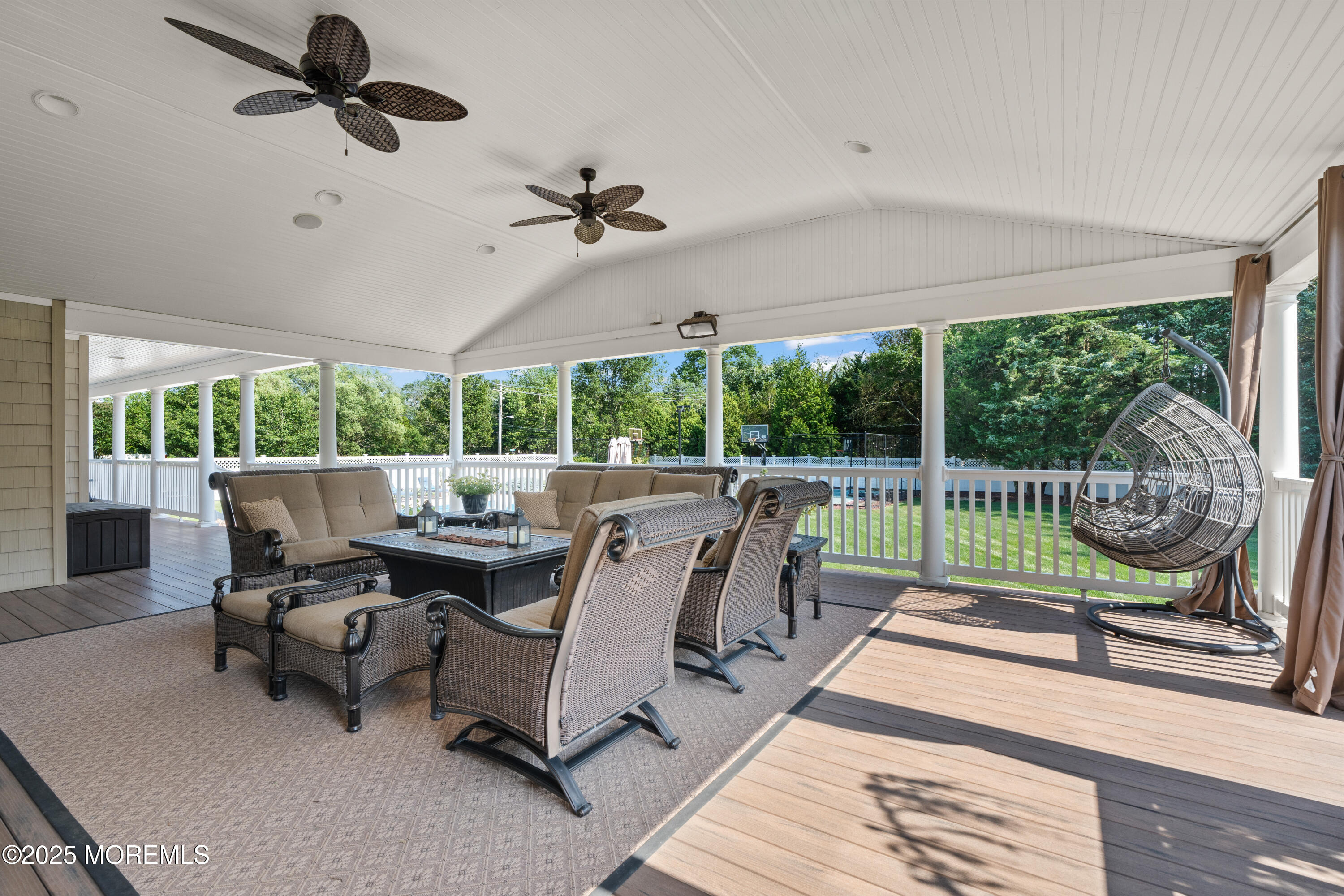120 Newington Lane