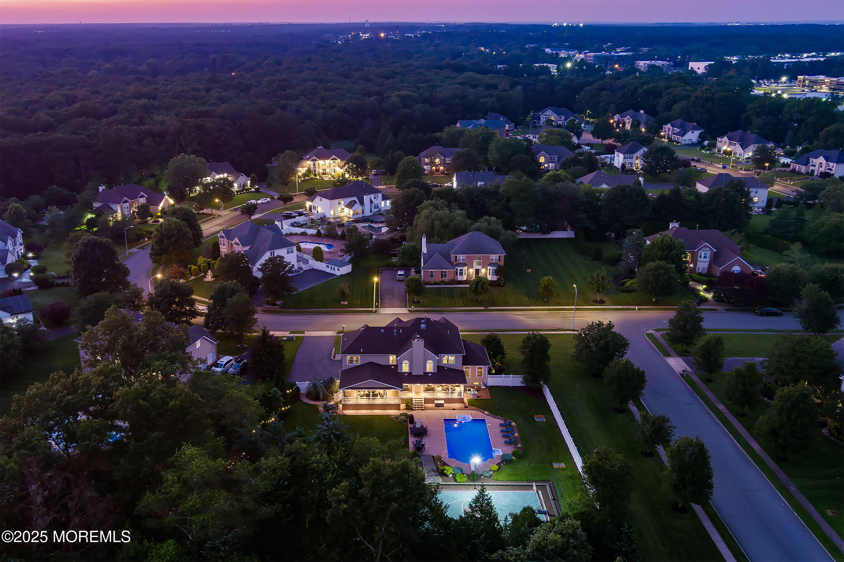 120 Newington Lane
