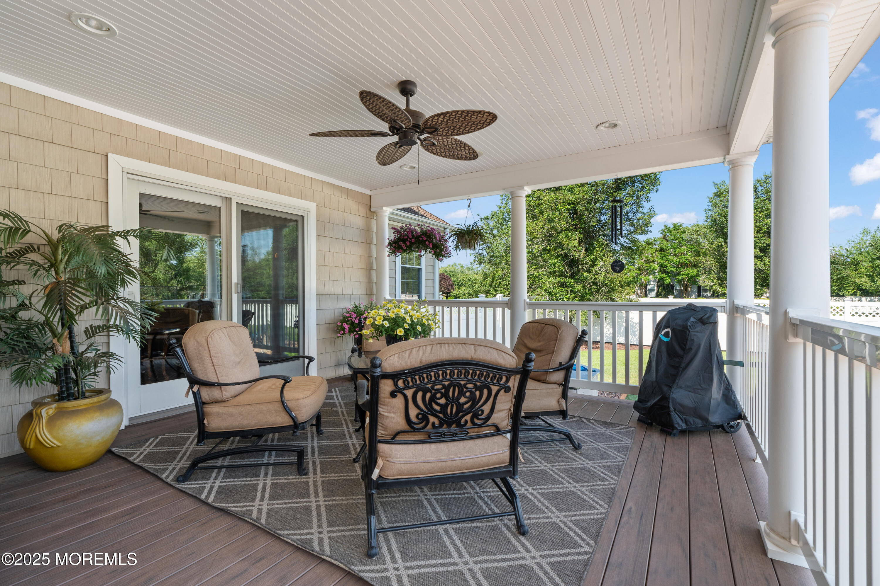 120 Newington Lane