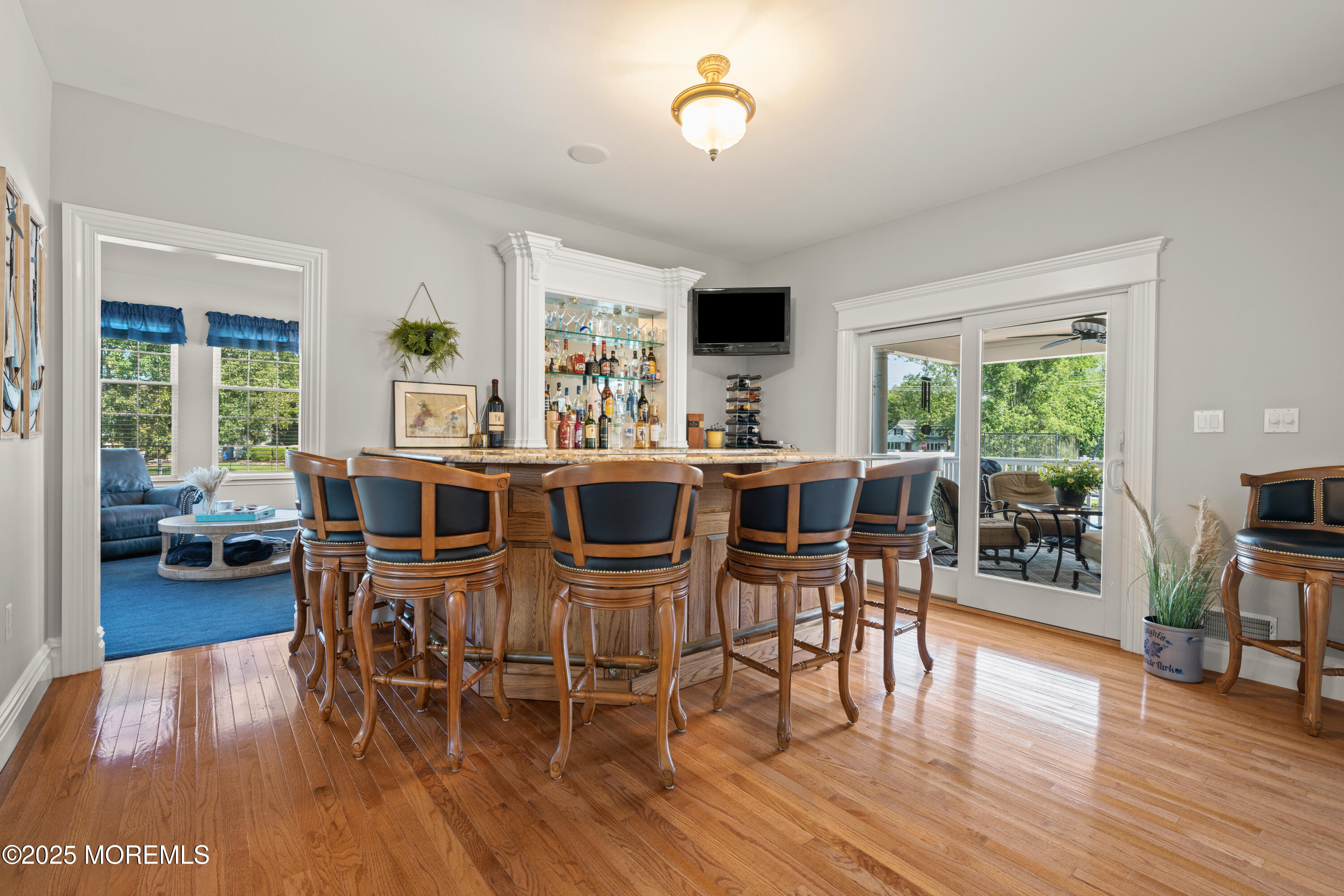 120 Newington Lane