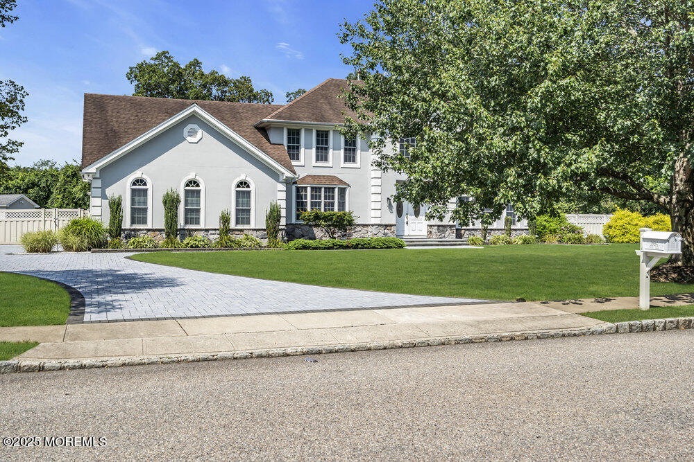 1894 Dino Boulevard