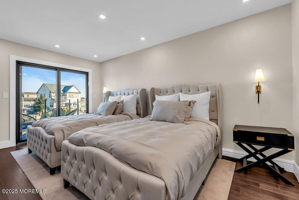 320 Silver Lagoon Drive