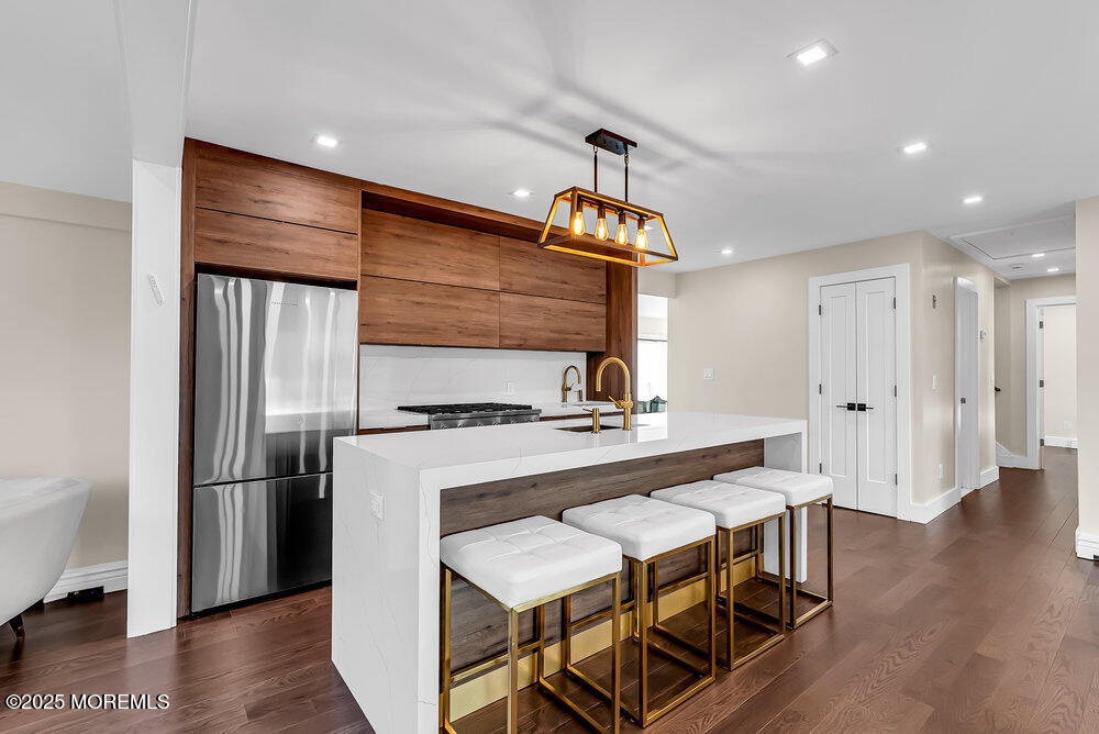 320 Silver Lagoon Drive