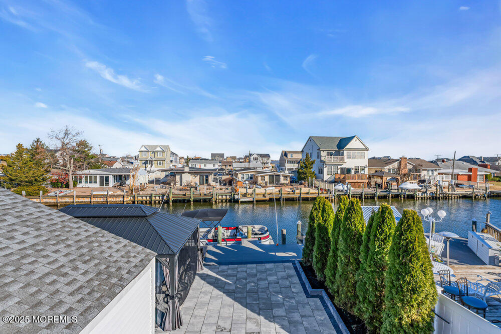 320 Silver Lagoon Drive