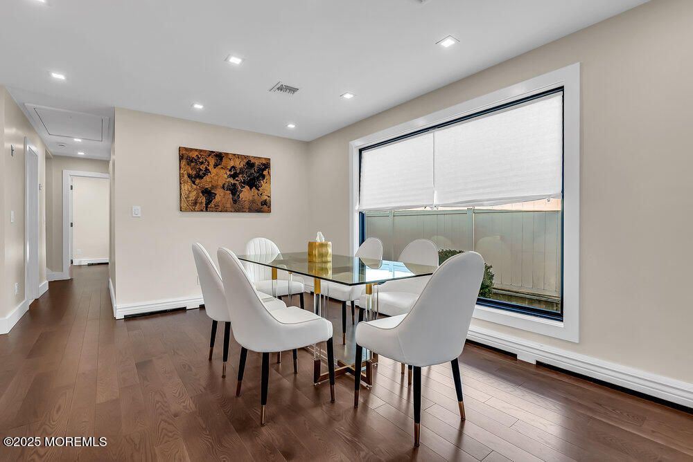 320 Silver Lagoon Drive