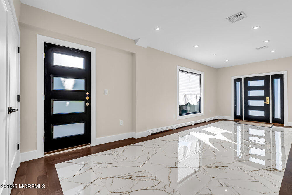 320 Silver Lagoon Drive
