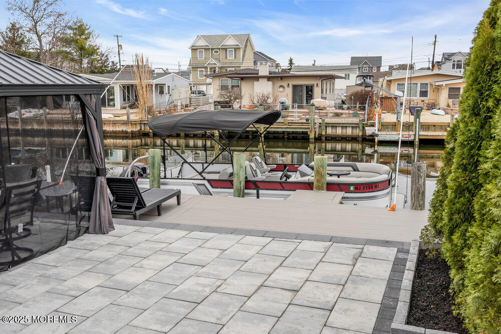 320 Silver Lagoon Drive