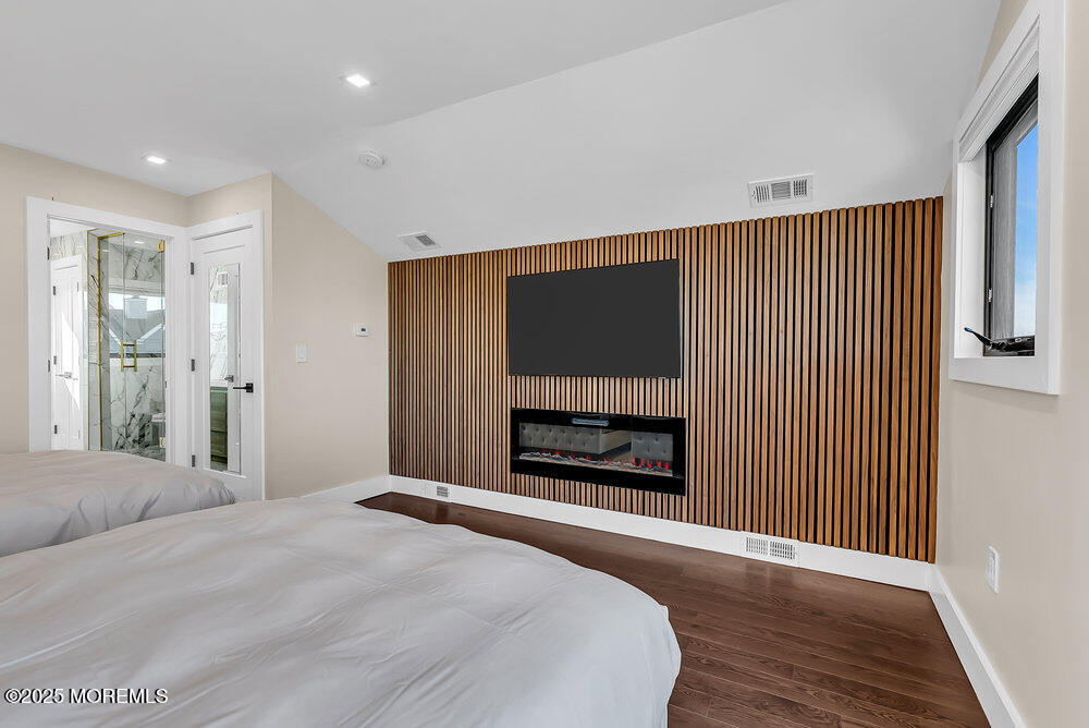 320 Silver Lagoon Drive