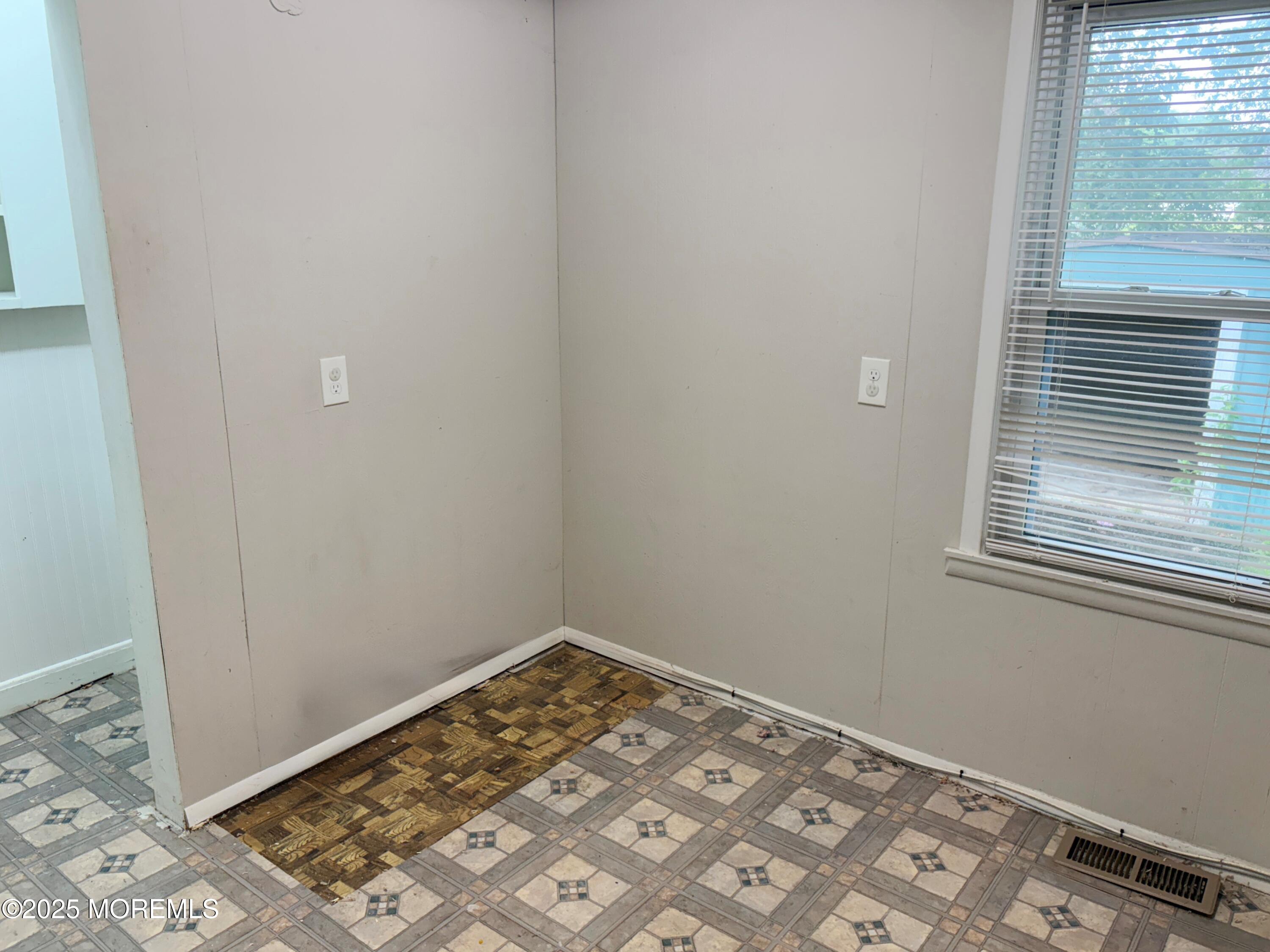 2102 Massachusetts Avenue