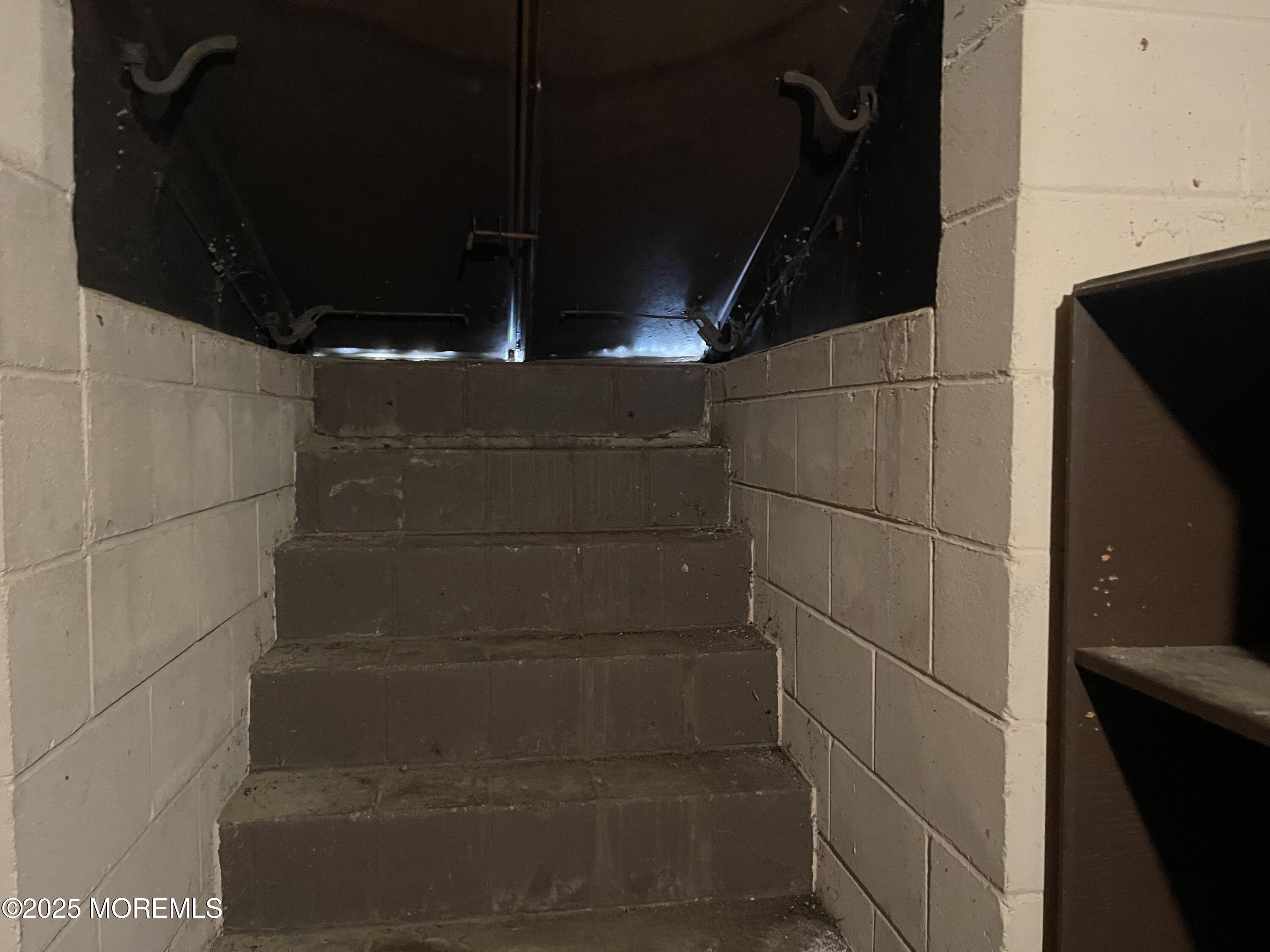 2023 Lanes Mill Road