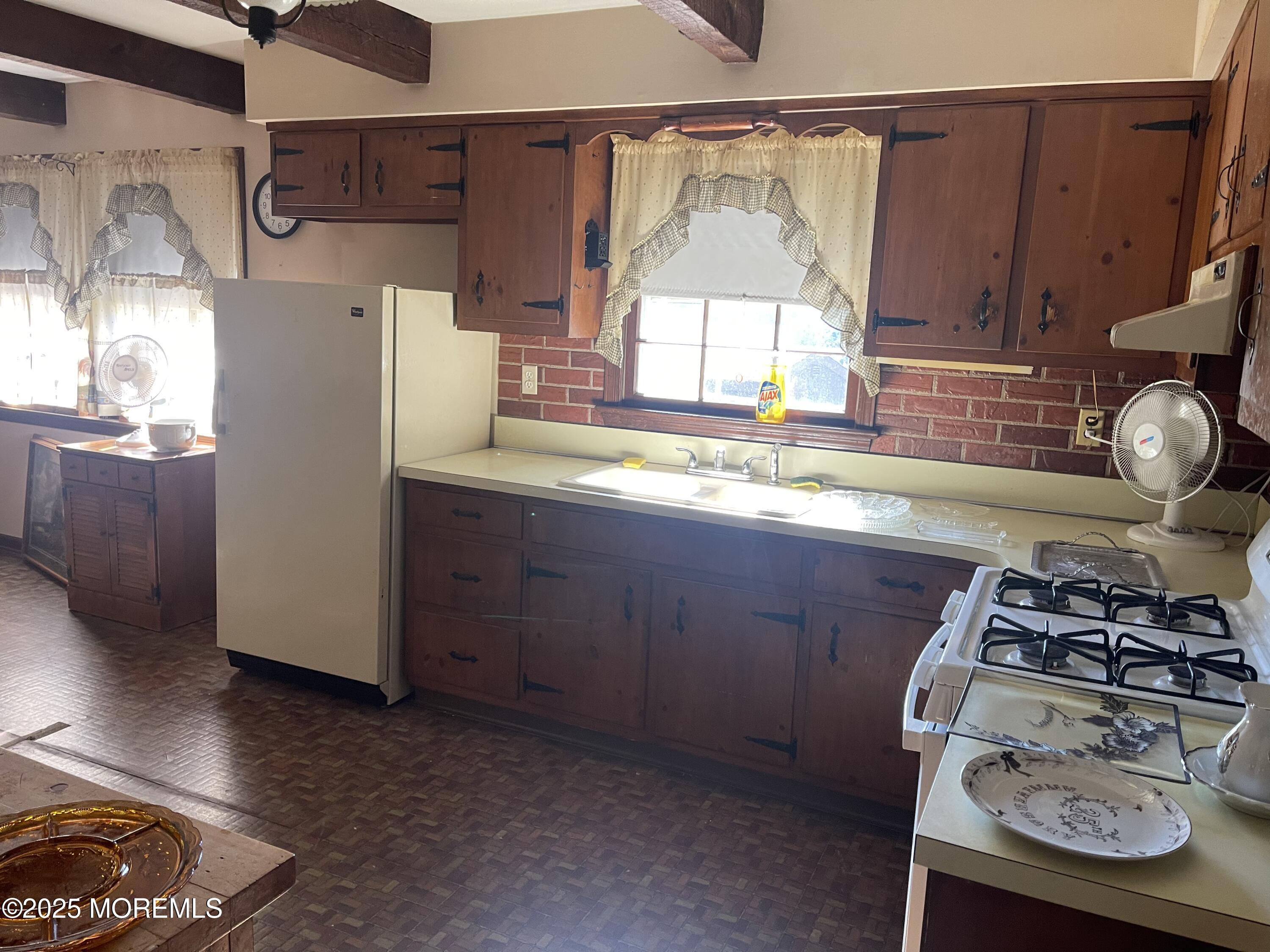 2023 Lanes Mill Road