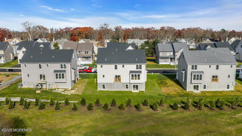 122 Arch Way