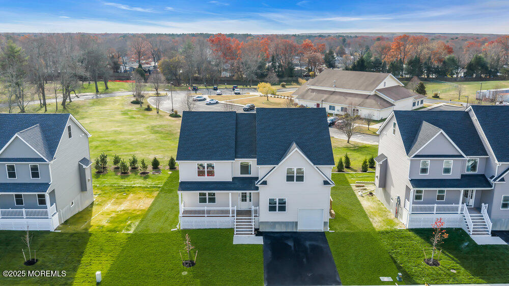 122 Arch Way