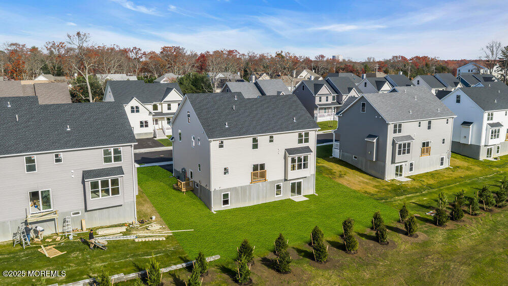 122 Arch Way