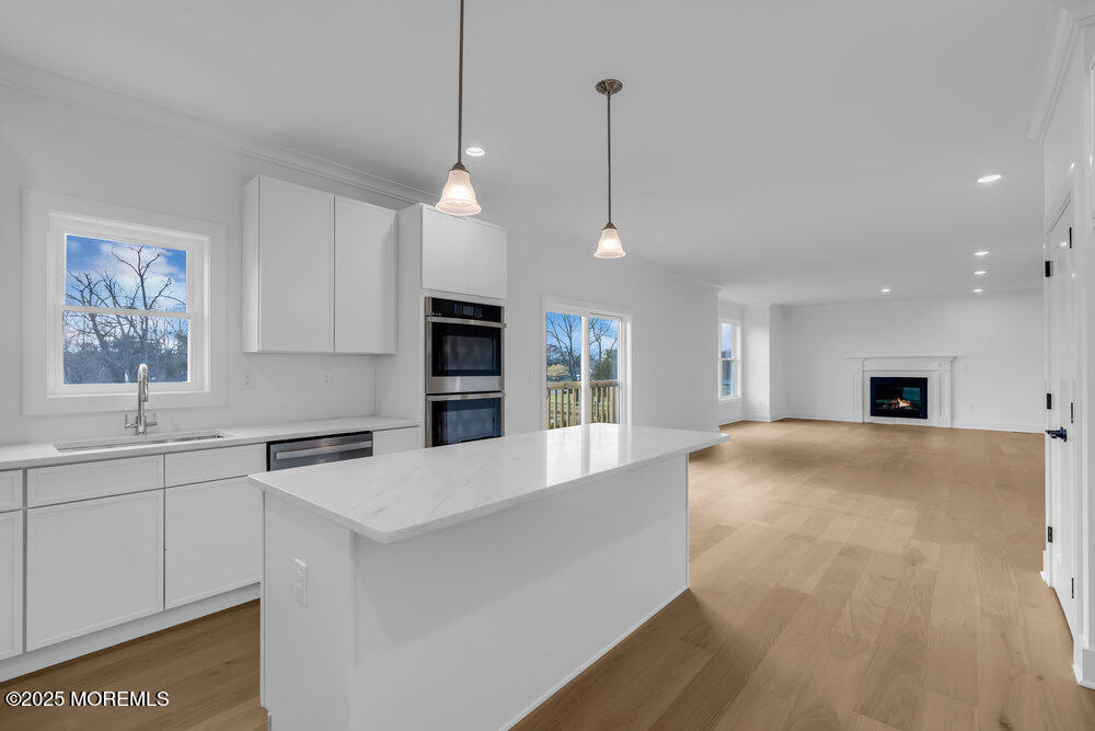 122 Arch Way