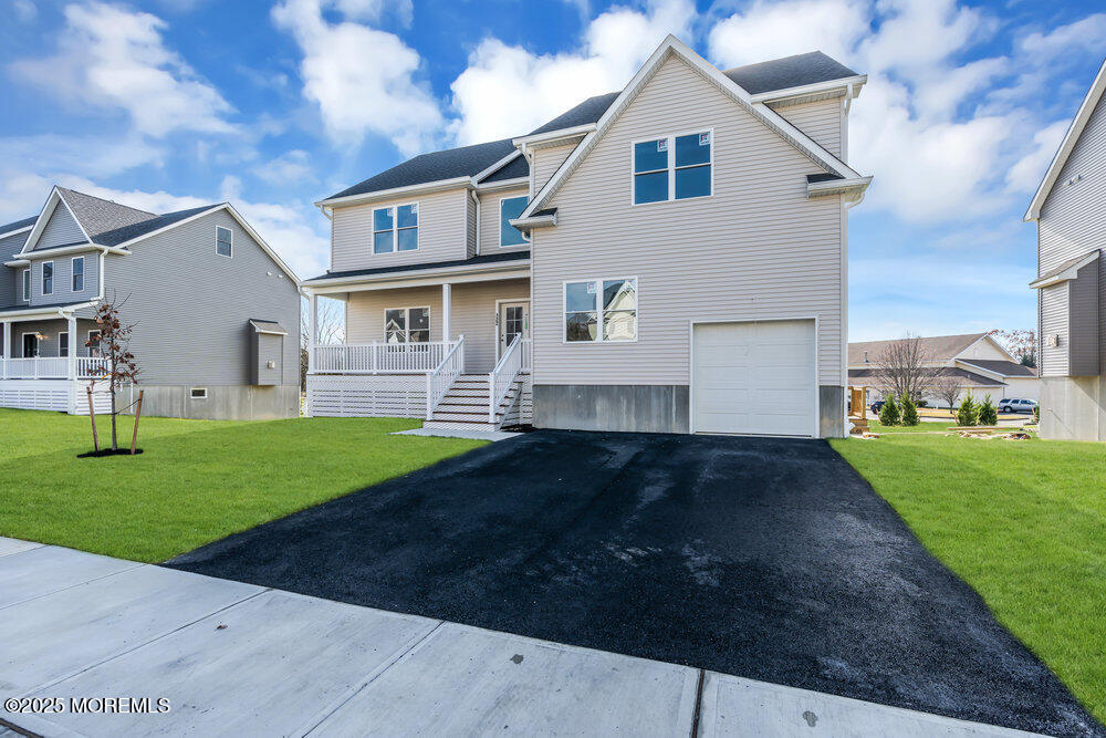 122 Arch Way