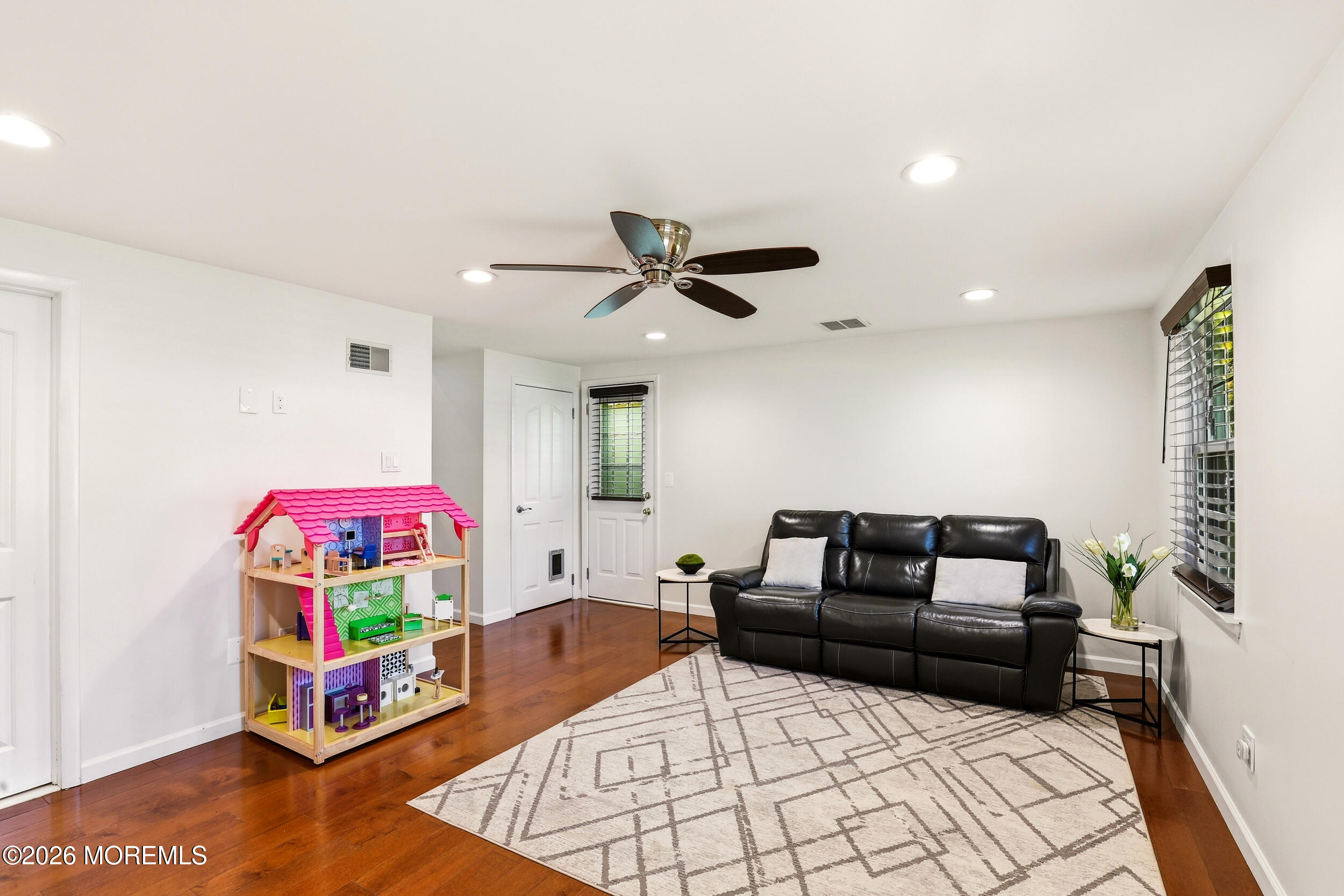 337 Hilltop Road