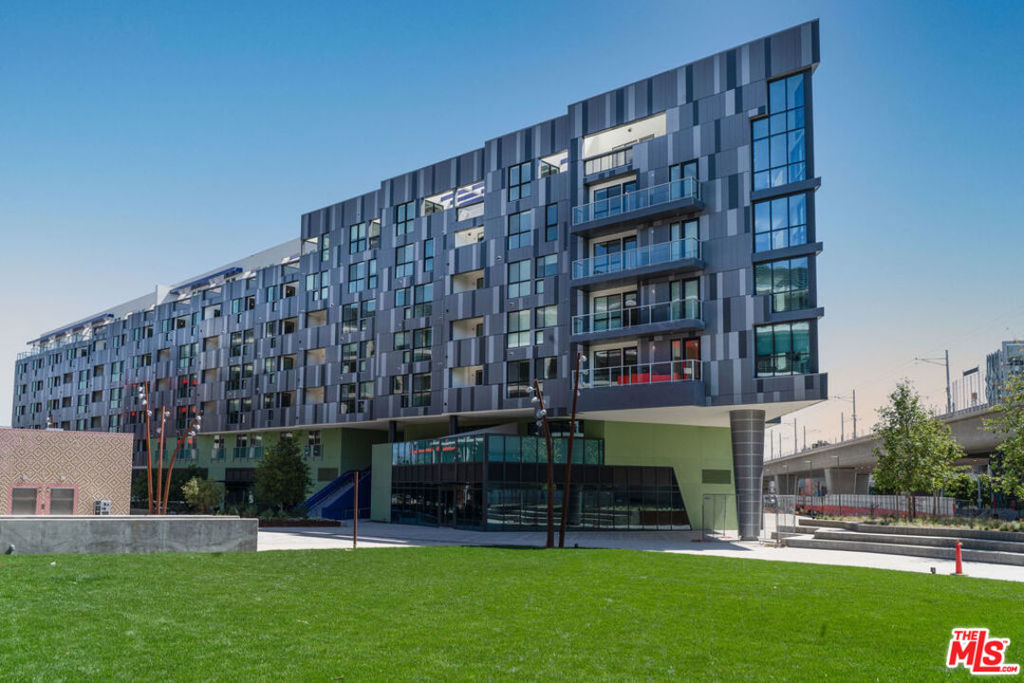 8809 Washington Boulevard Unit: 626