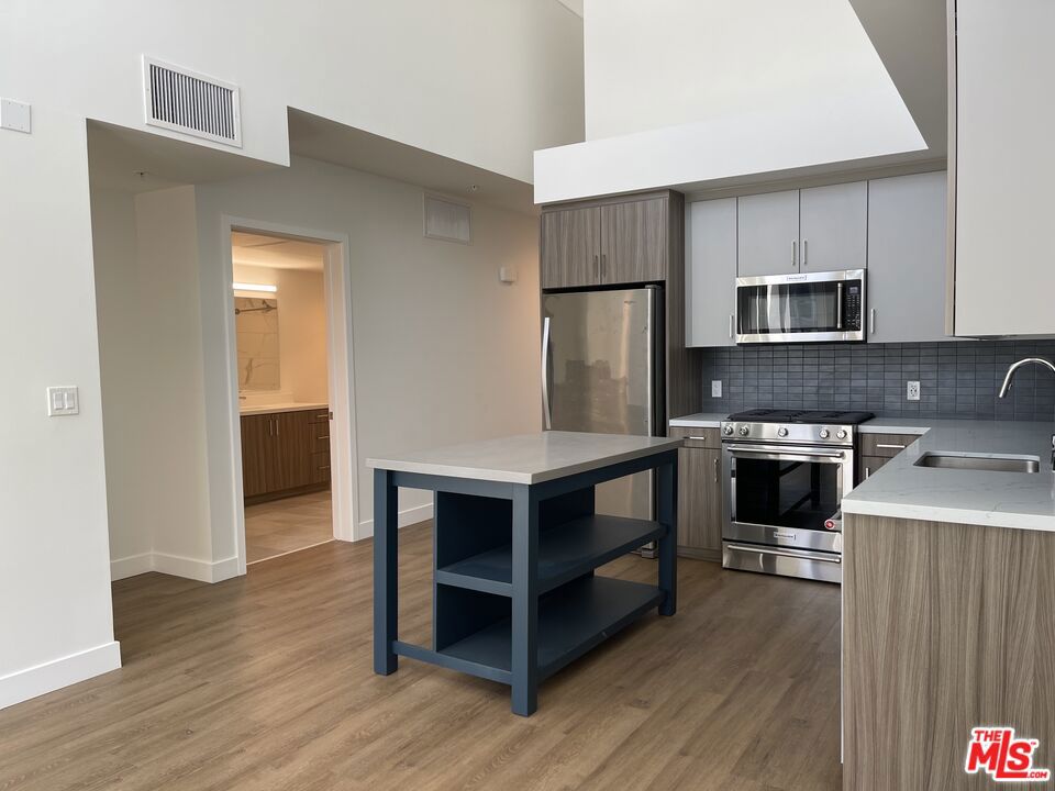 8809 Washington Boulevard Unit: 626