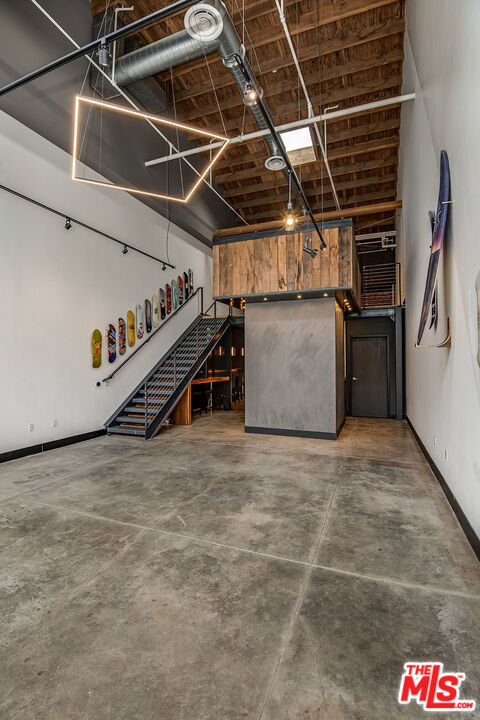 130 S Hewitt Street Unit: 21