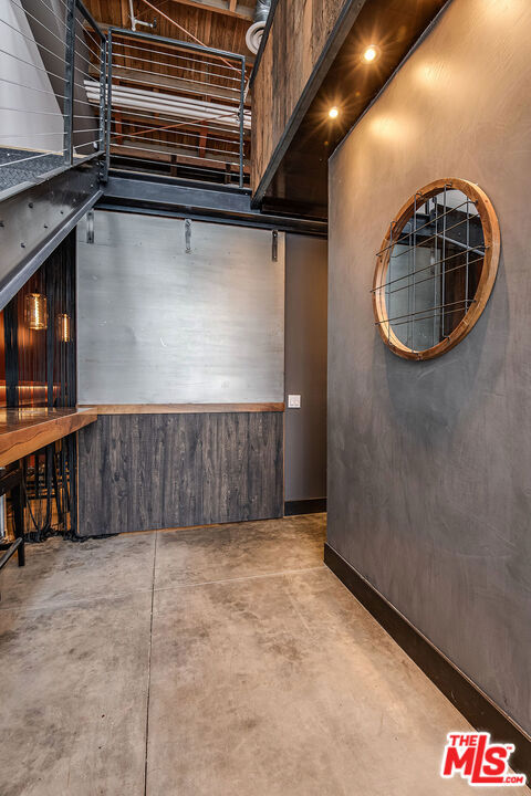 130 S Hewitt Street Unit: 21