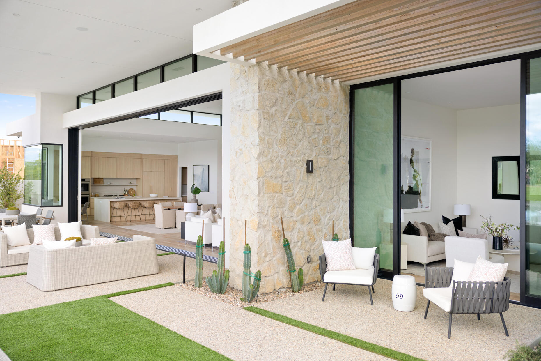84 Royal St Georges WAY