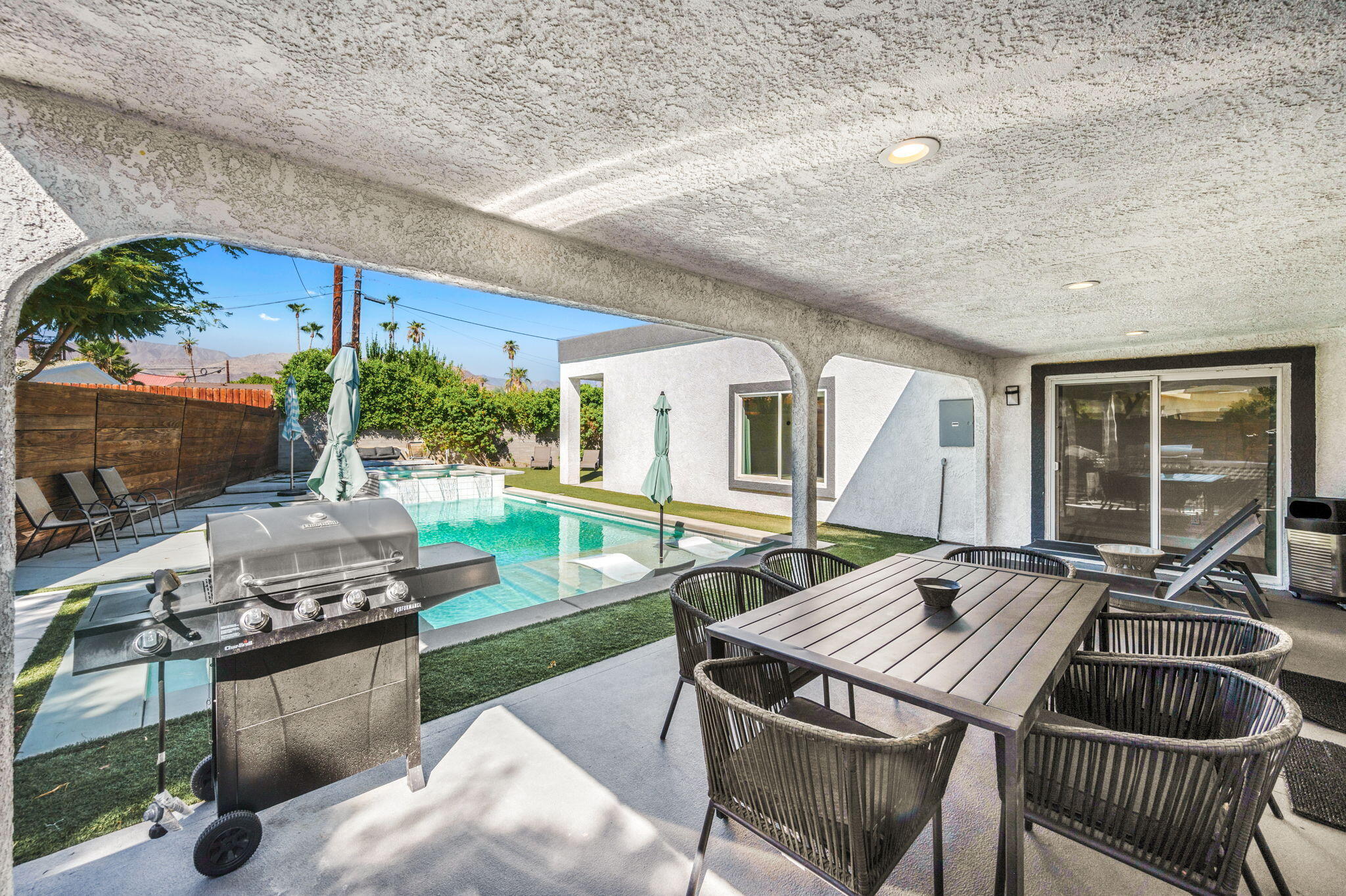 44821 Santa Anita Ave AVE