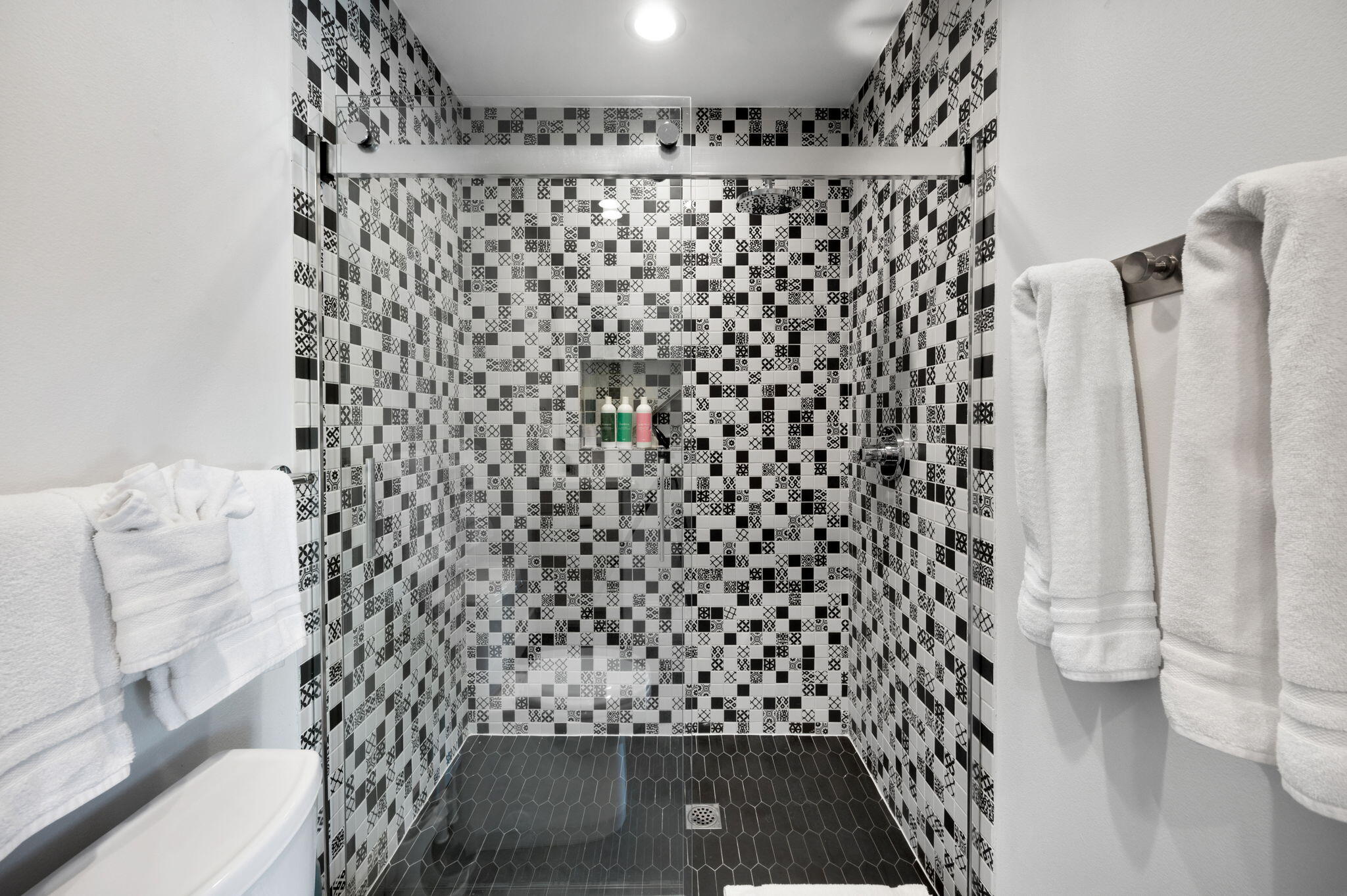 44821 Santa Anita Ave AVE