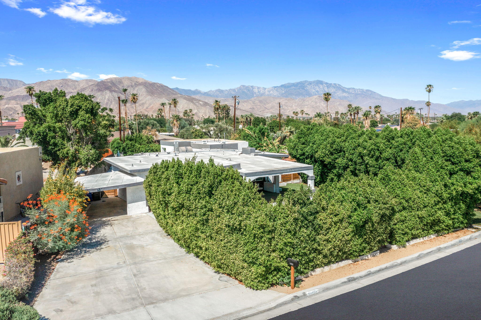 44821 Santa Anita Ave AVE