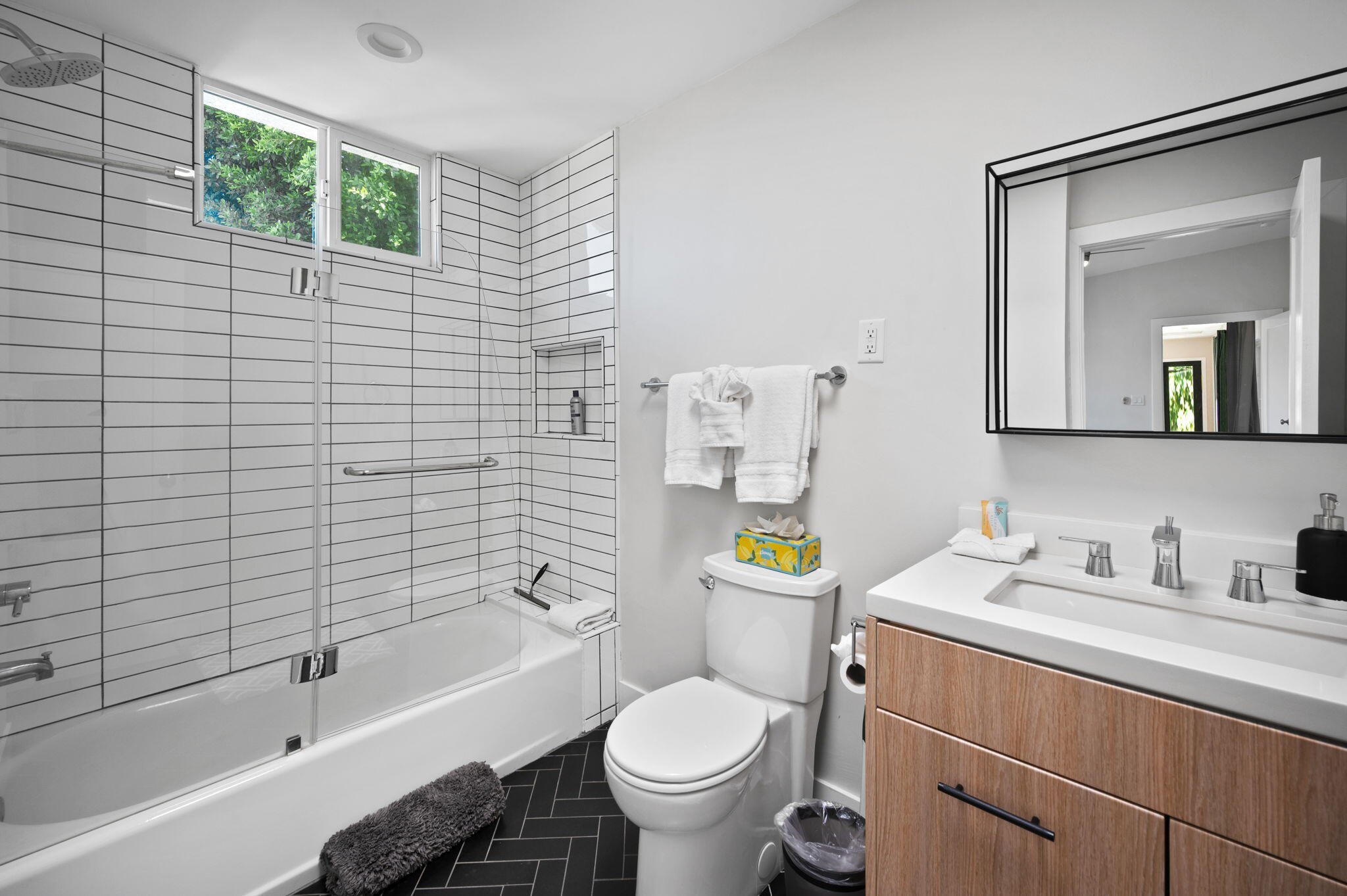 44821 Santa Anita Ave AVE