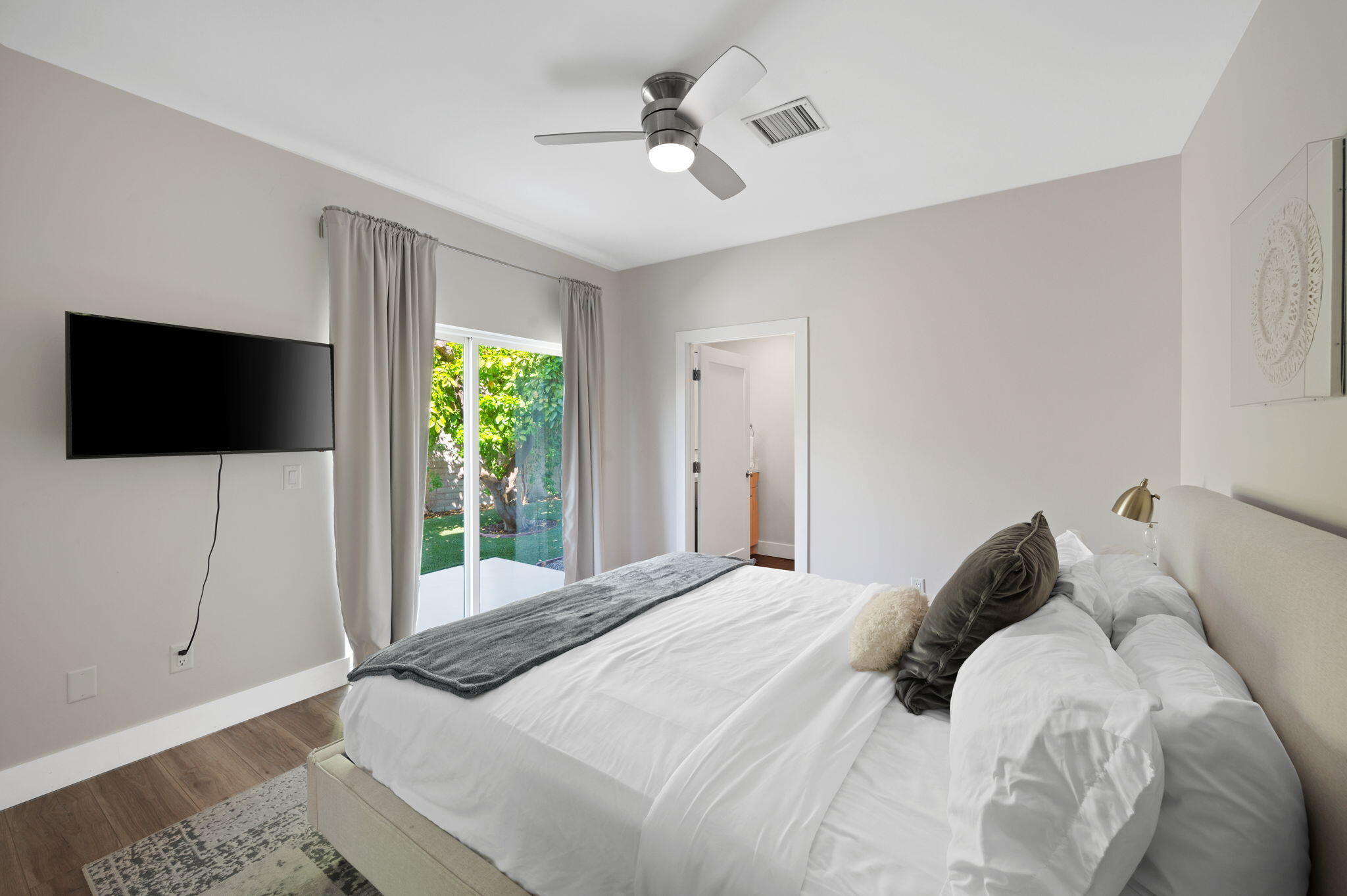 44821 Santa Anita Ave AVE