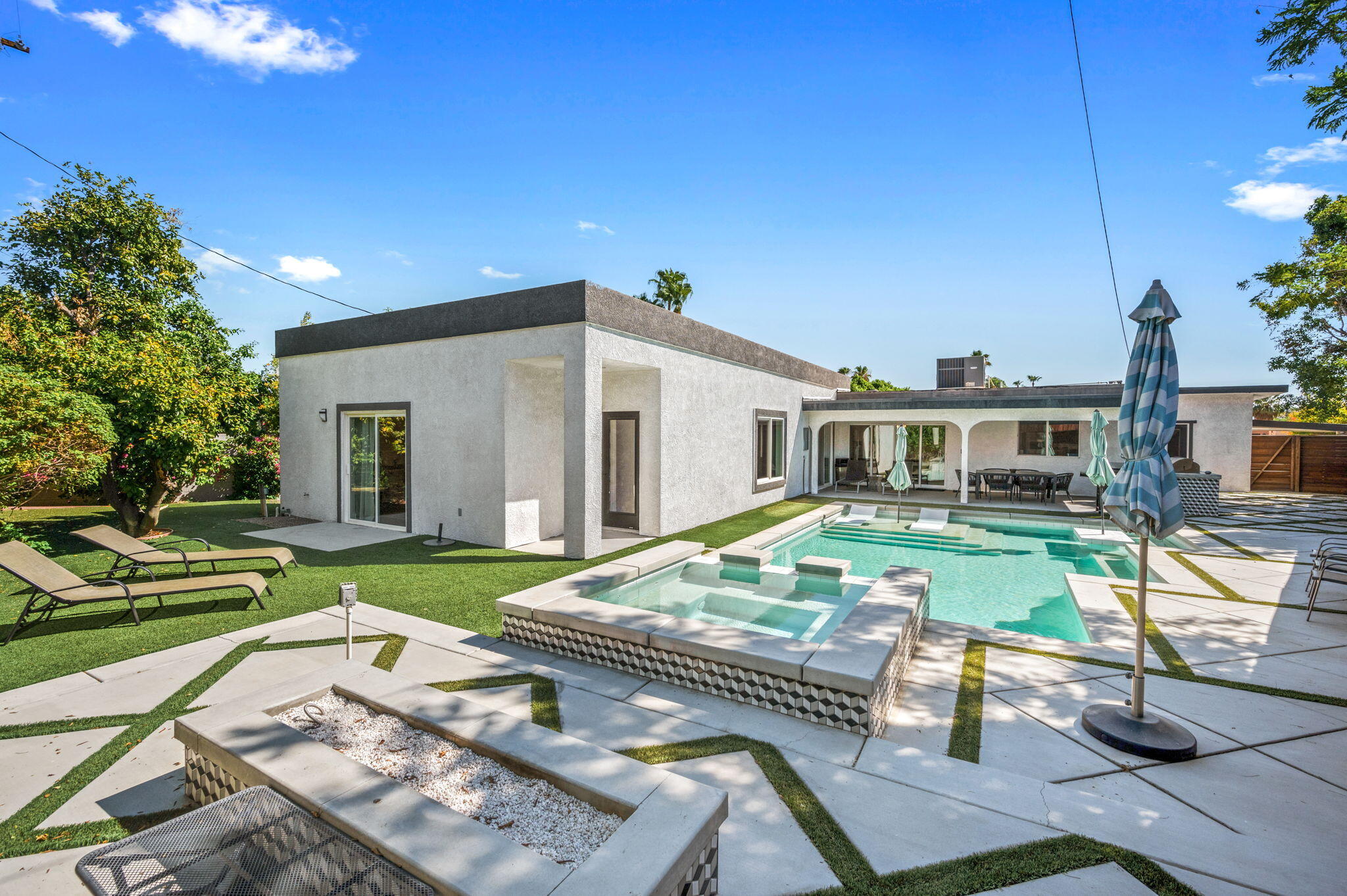 44821 Santa Anita Ave AVE